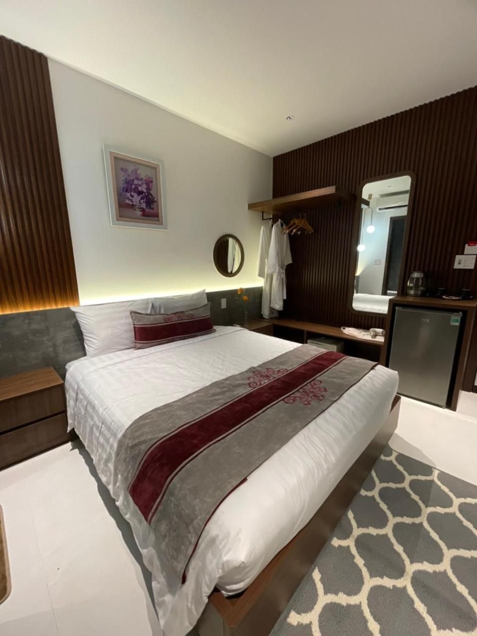 King Room with Balcony