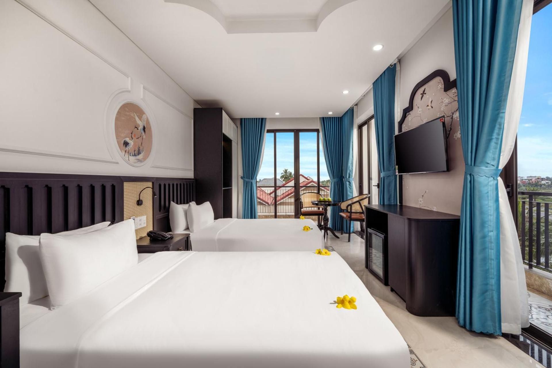 Twin Room with Pool View