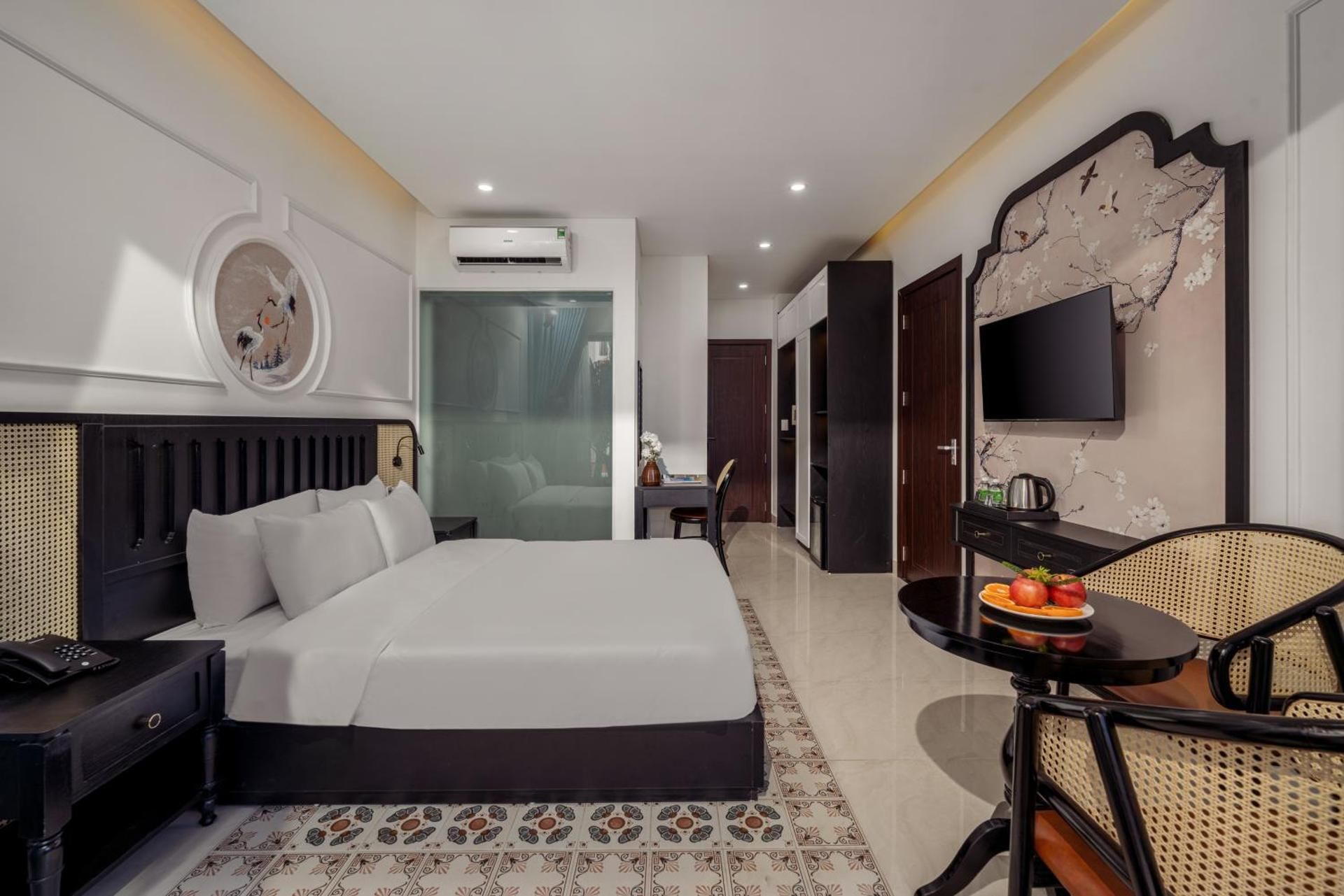 ELC Boutique Hoi An Hotel Superior Double Balcony 2