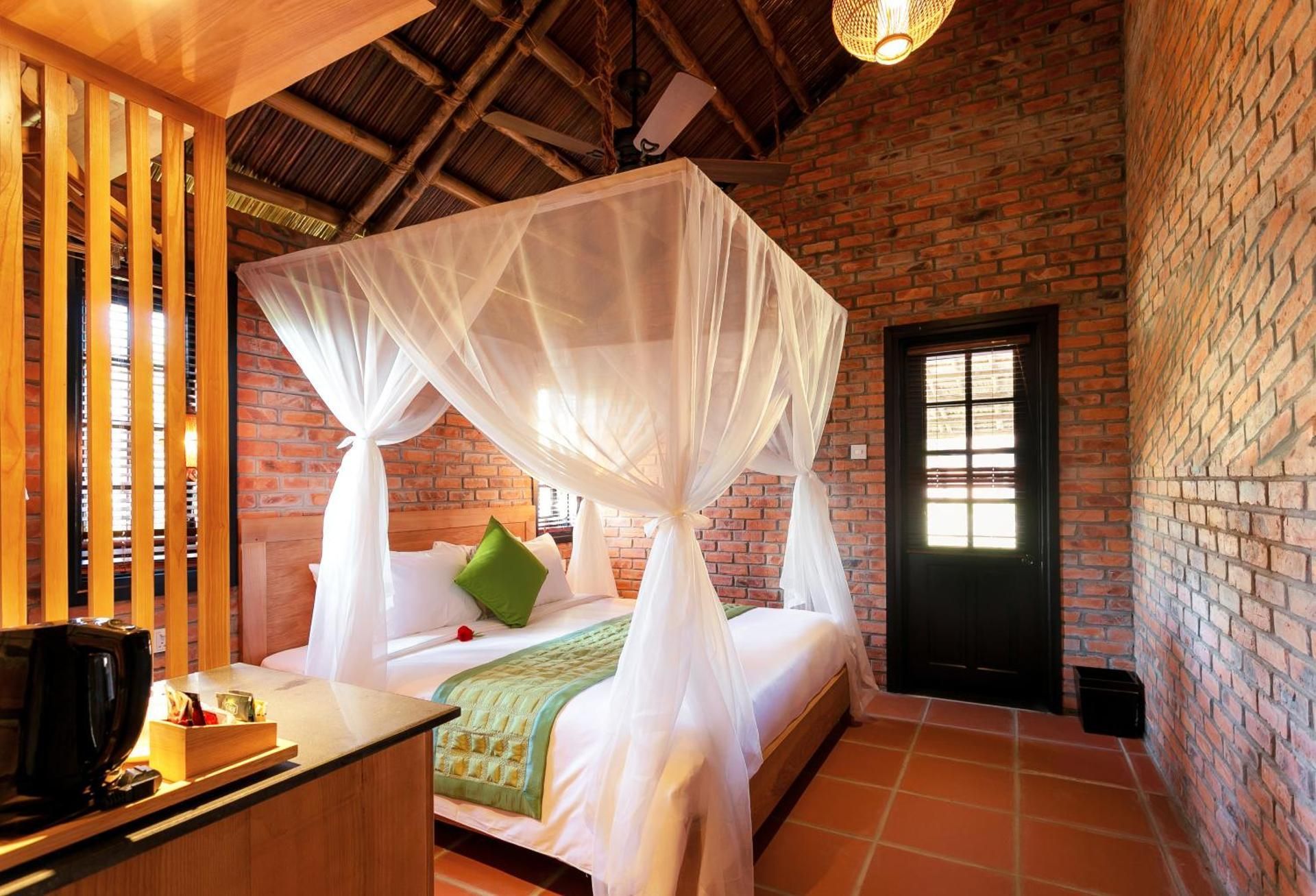 Deluxe Double Room, Coconut Forest View