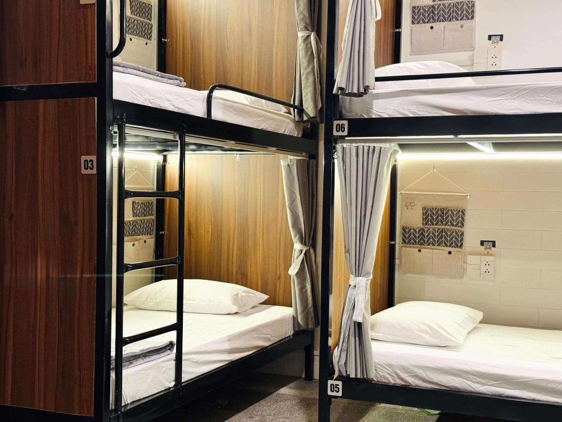 Bunk Bed in Mixed Dormitory Room
