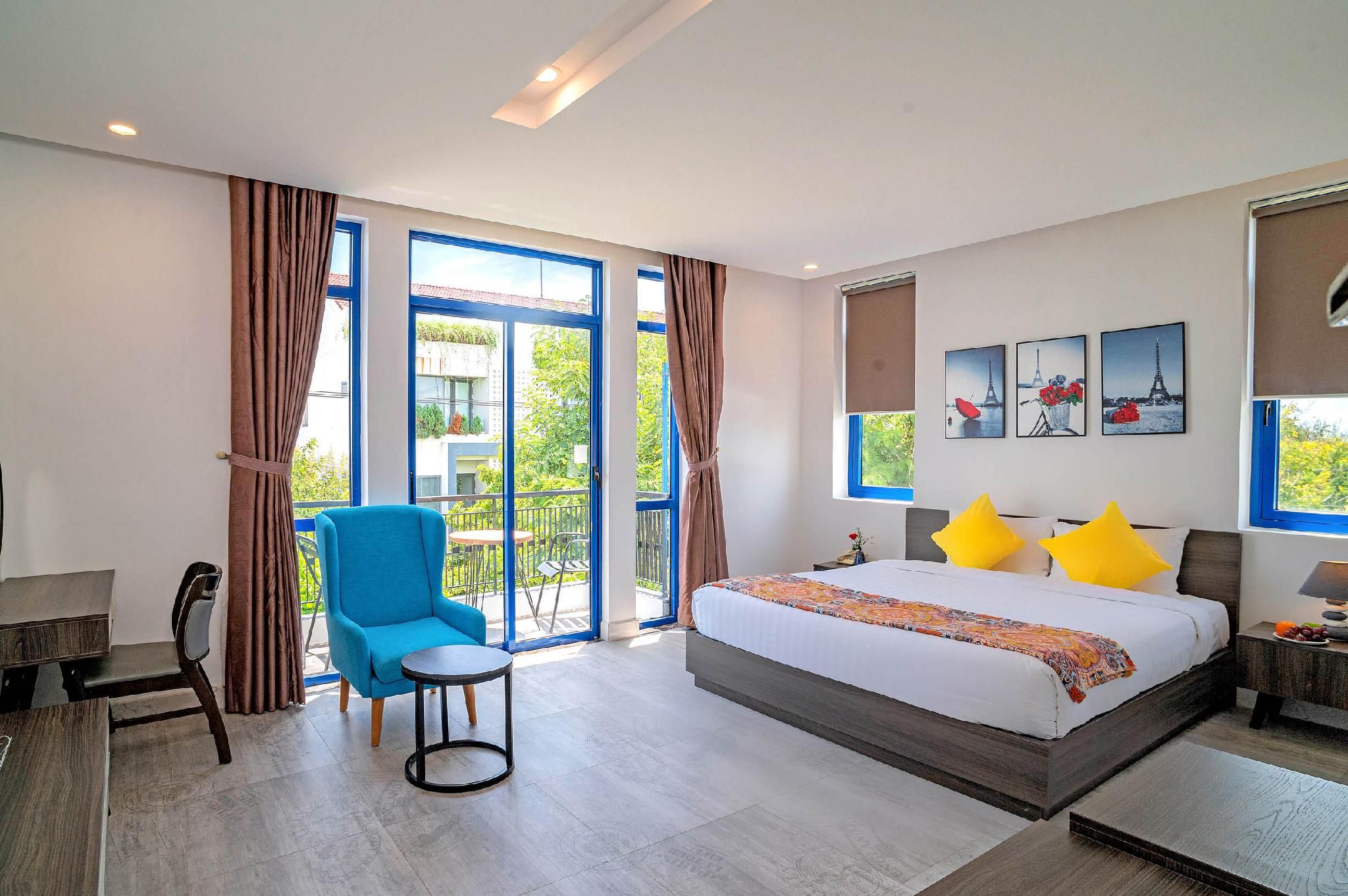 Delux Double Room with Balcony