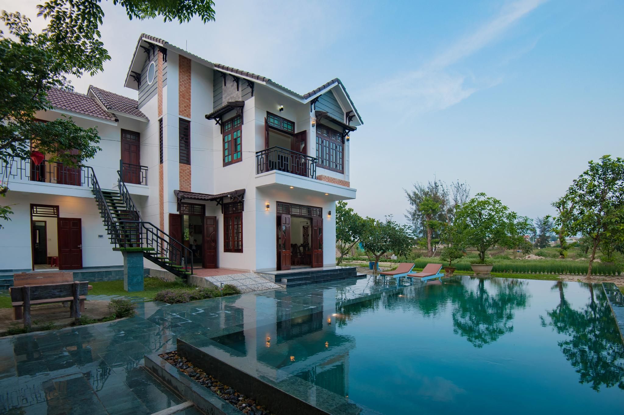 79599de69d9d2e97ff75be6e572ead72