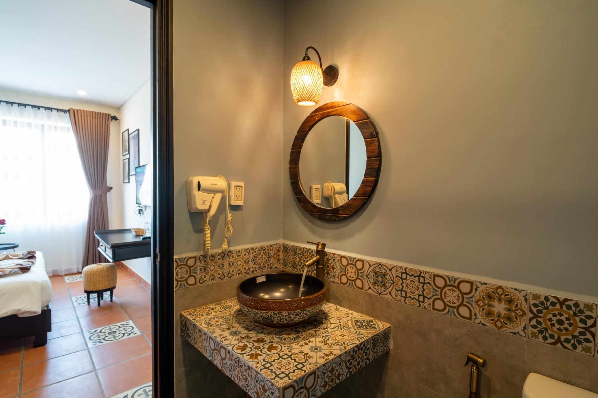 Khoi Nguyen Villa Superior Deluxe Window 3