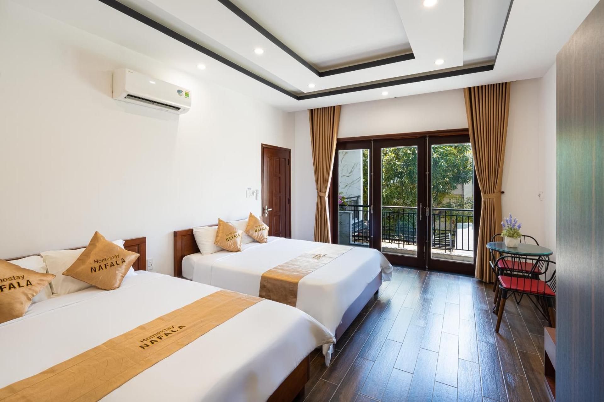 Twin Room with Pool View