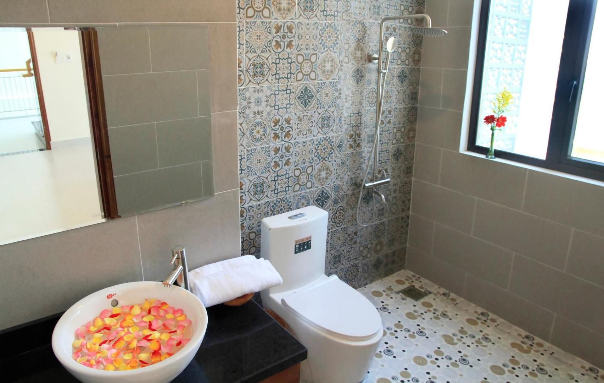 King Deluxe Room with Balcony