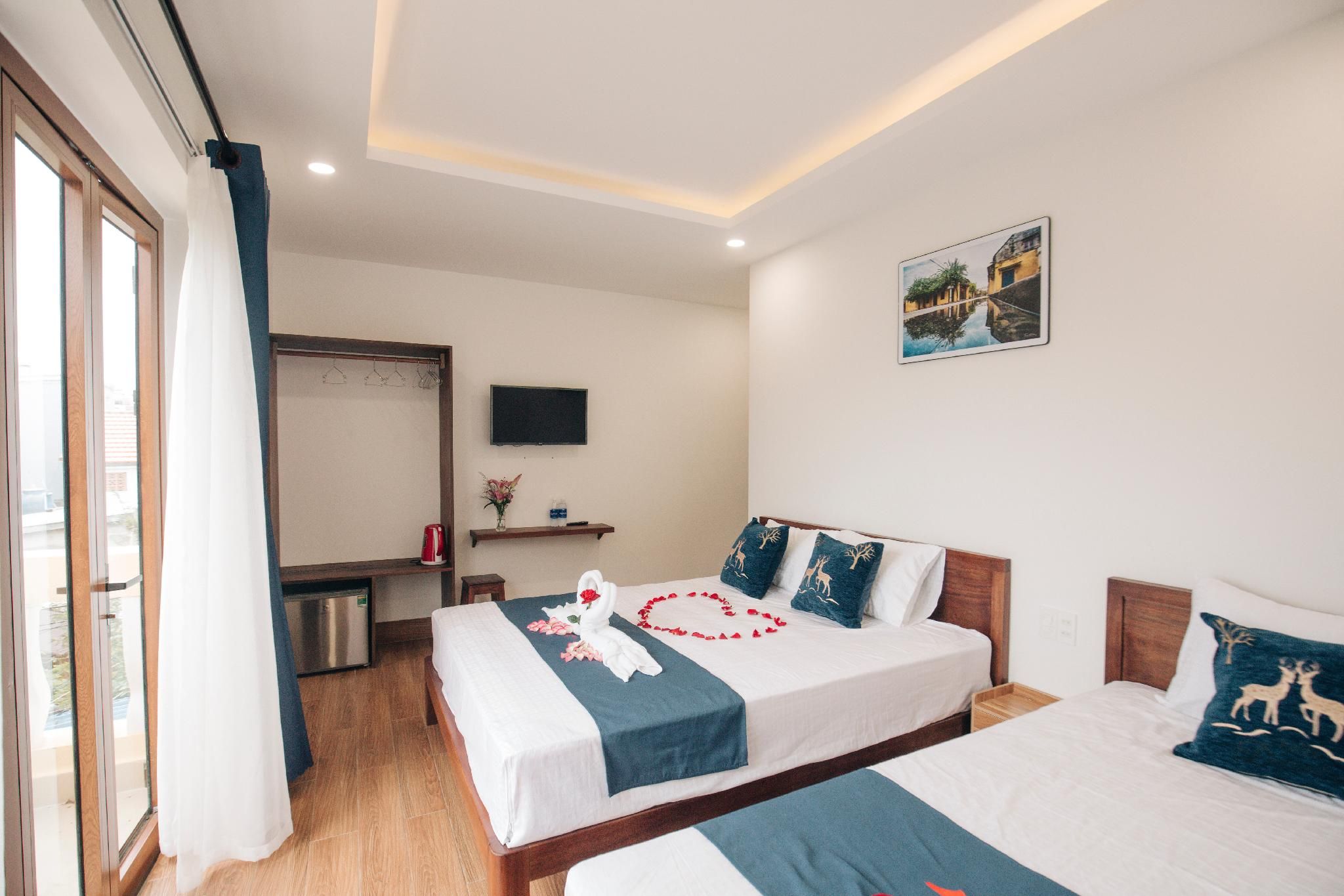 Superior Double or Twin Room with City View