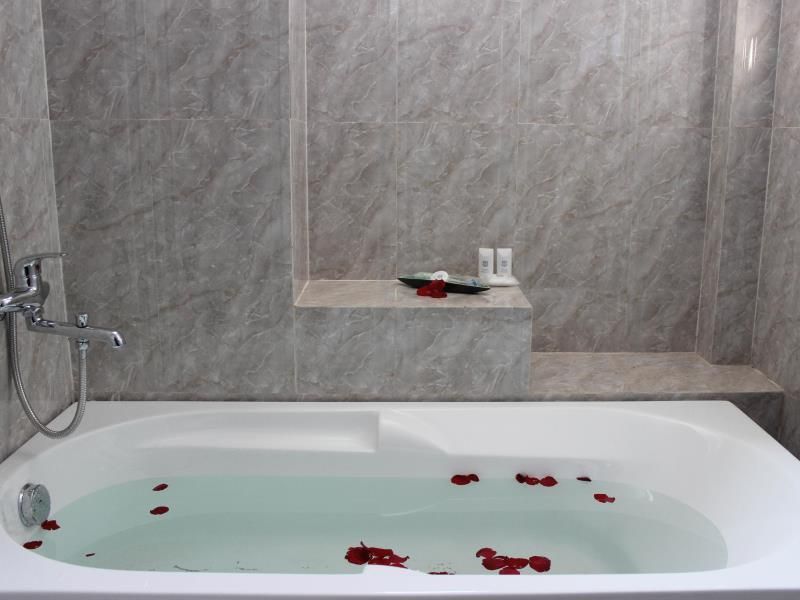 Deluxe Triple - 1 Double Bed and 1 Single Bed