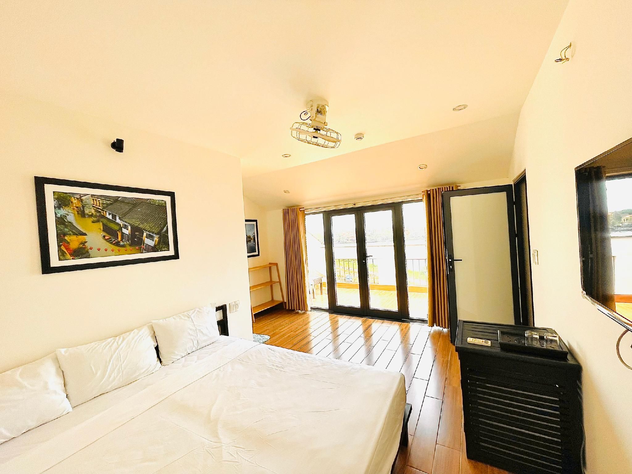 Deluxe - Garden View