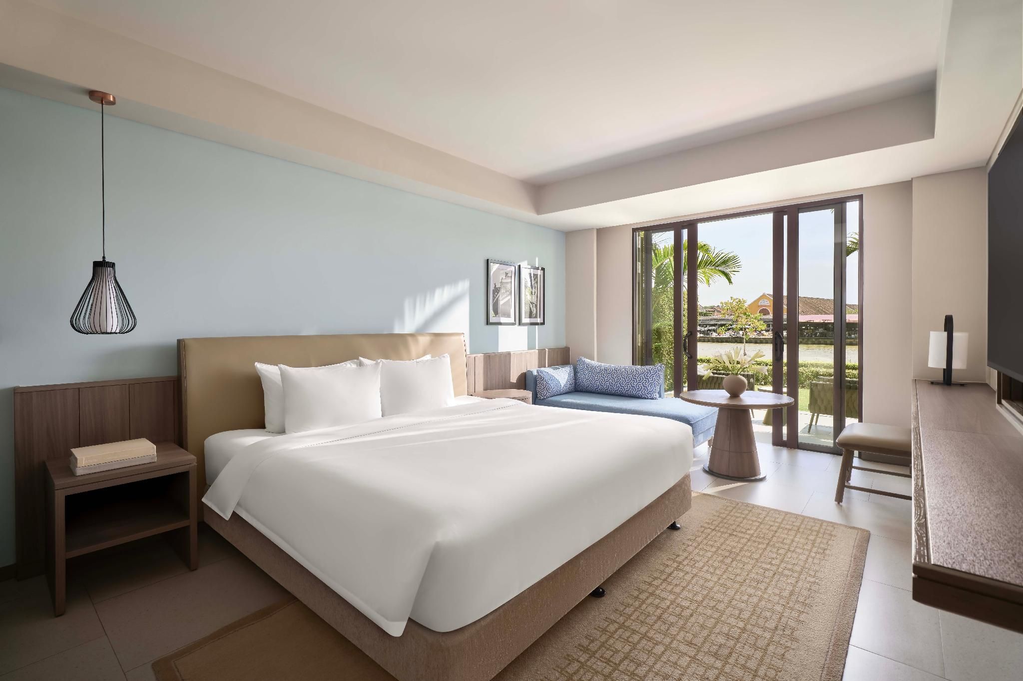 1 King Deluxe River View