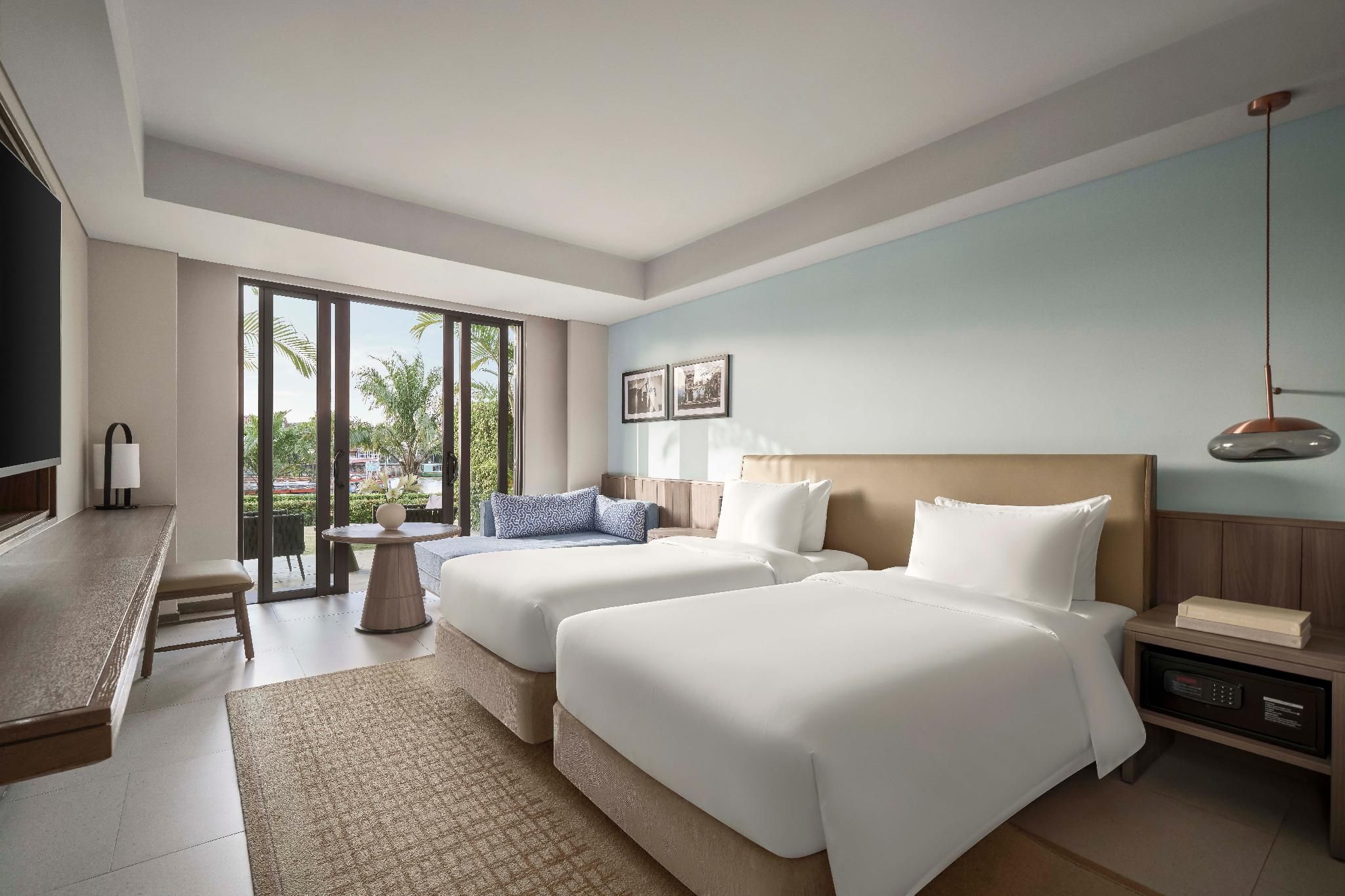 2 Twin Deluxe River View