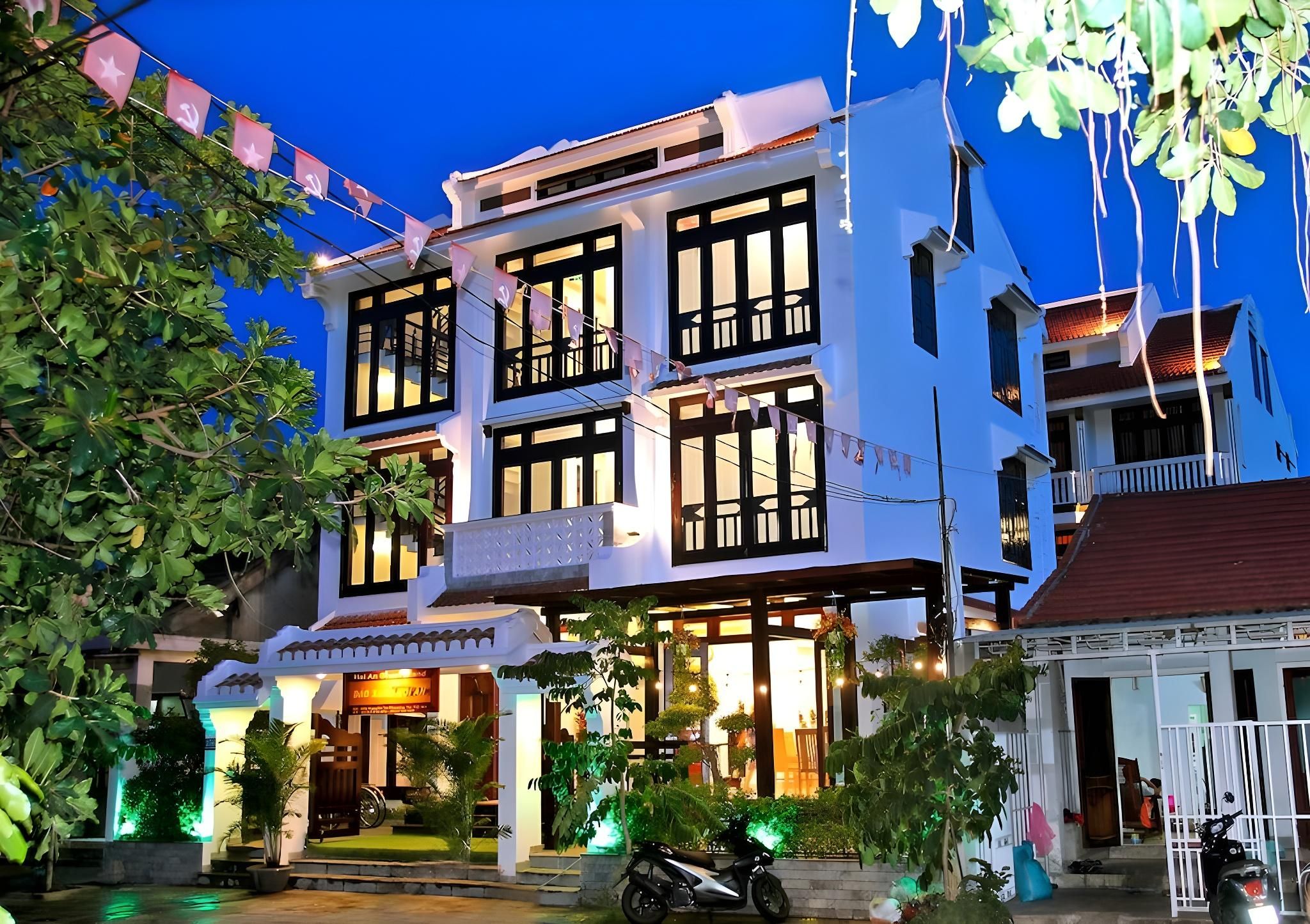 green island hoian villa