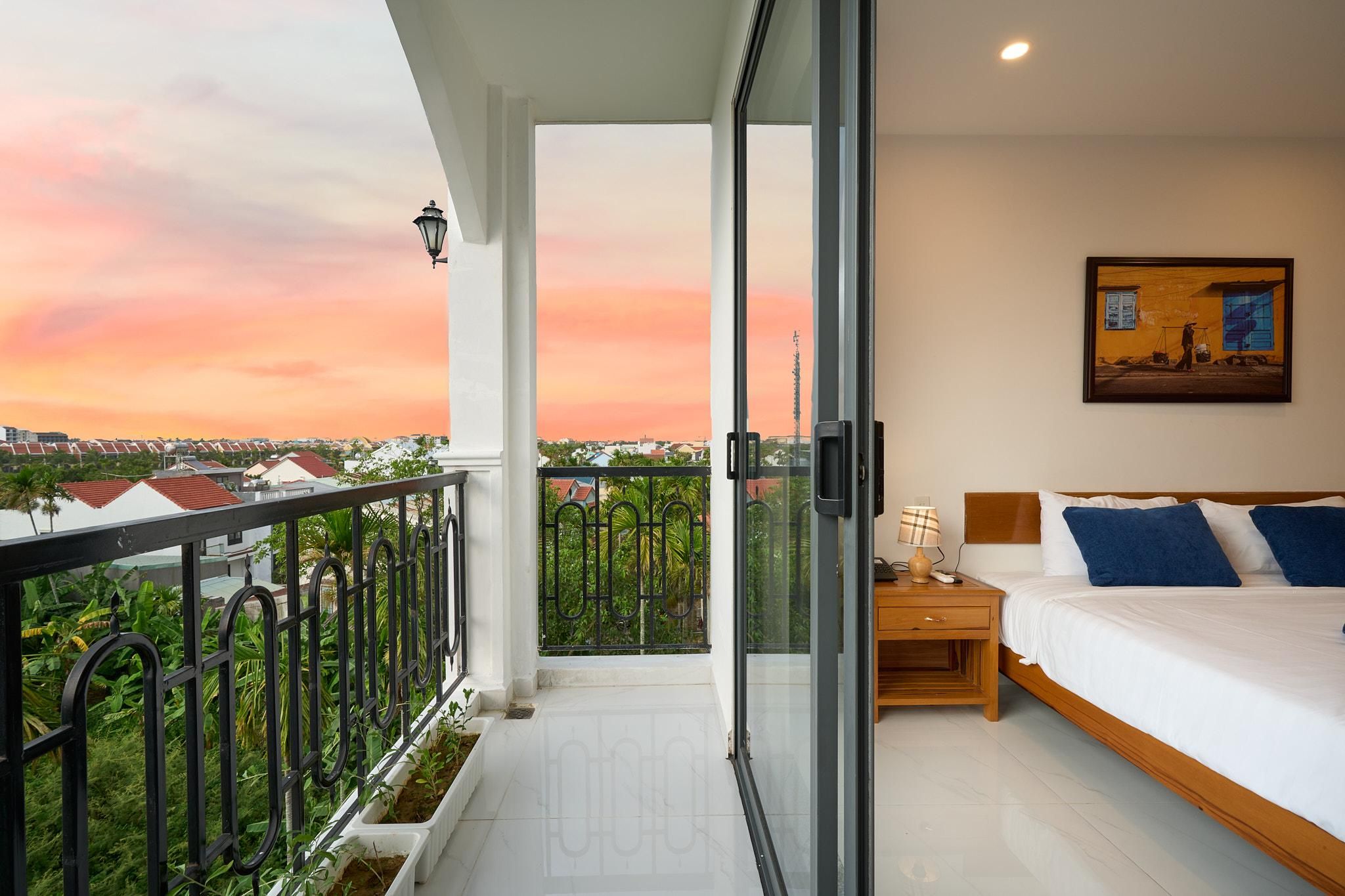 Hoi An Legend Charm Boutique Hotel Deluxe River View 3