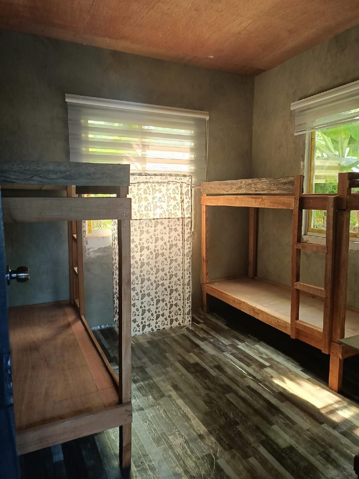 Economy Quadruple Room with Shared Bathroom