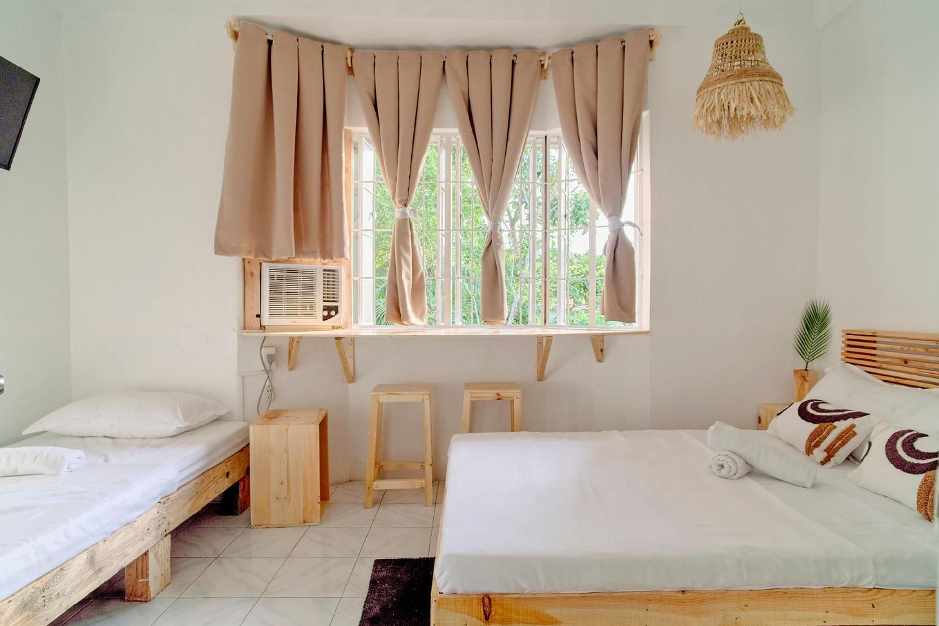 Double Room with Shared Bathroom