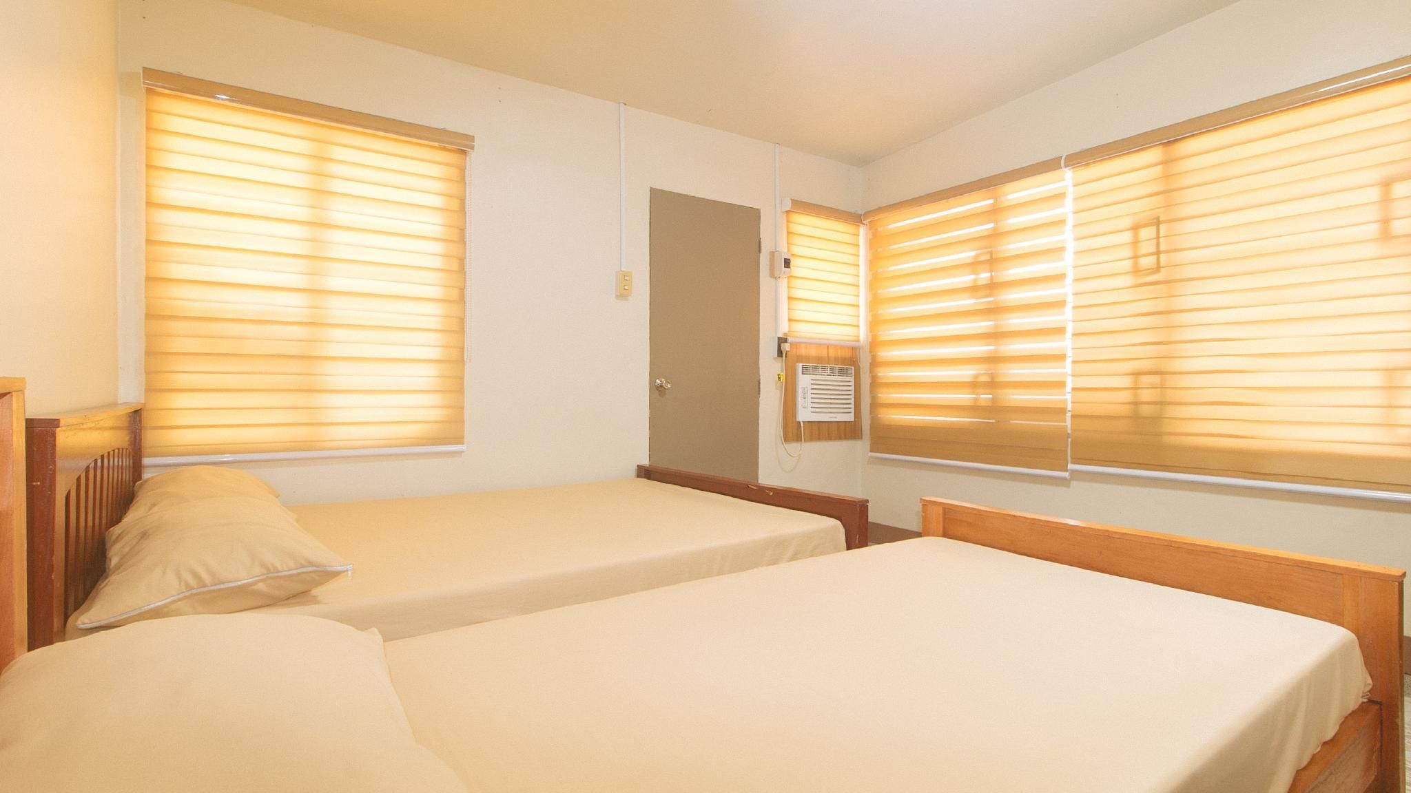 Standard Double Room with Shared Bathroom