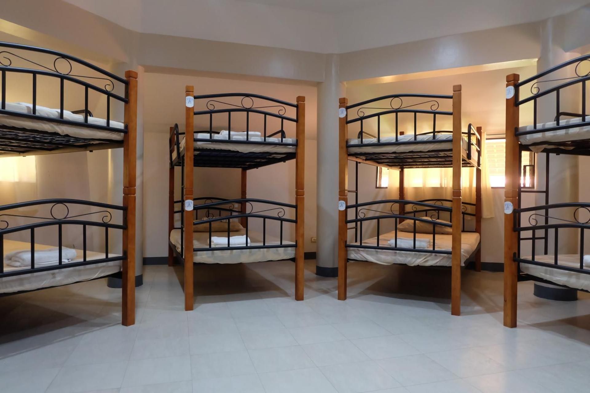 Mixed Dormitory Room