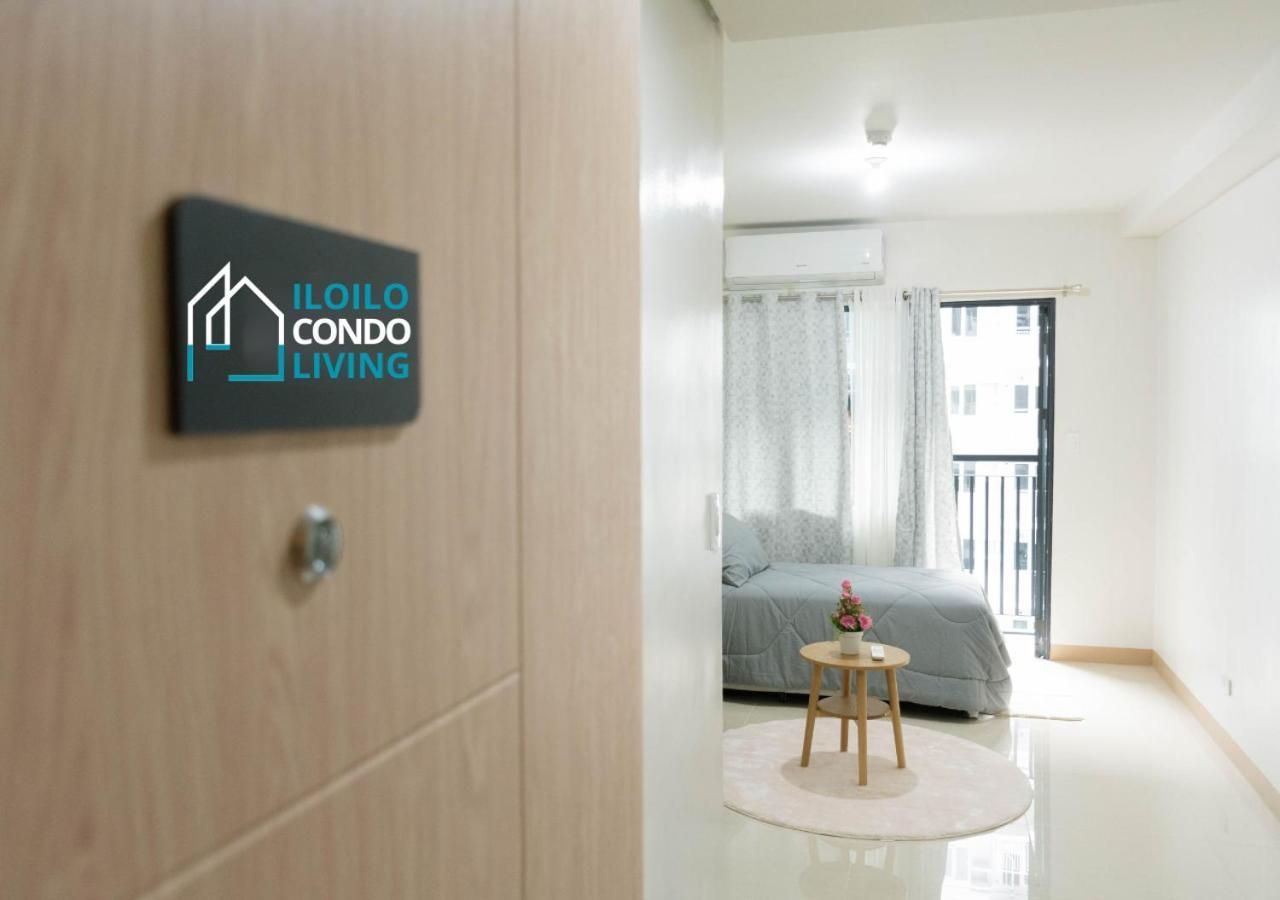 Studio Apartment with Balcony