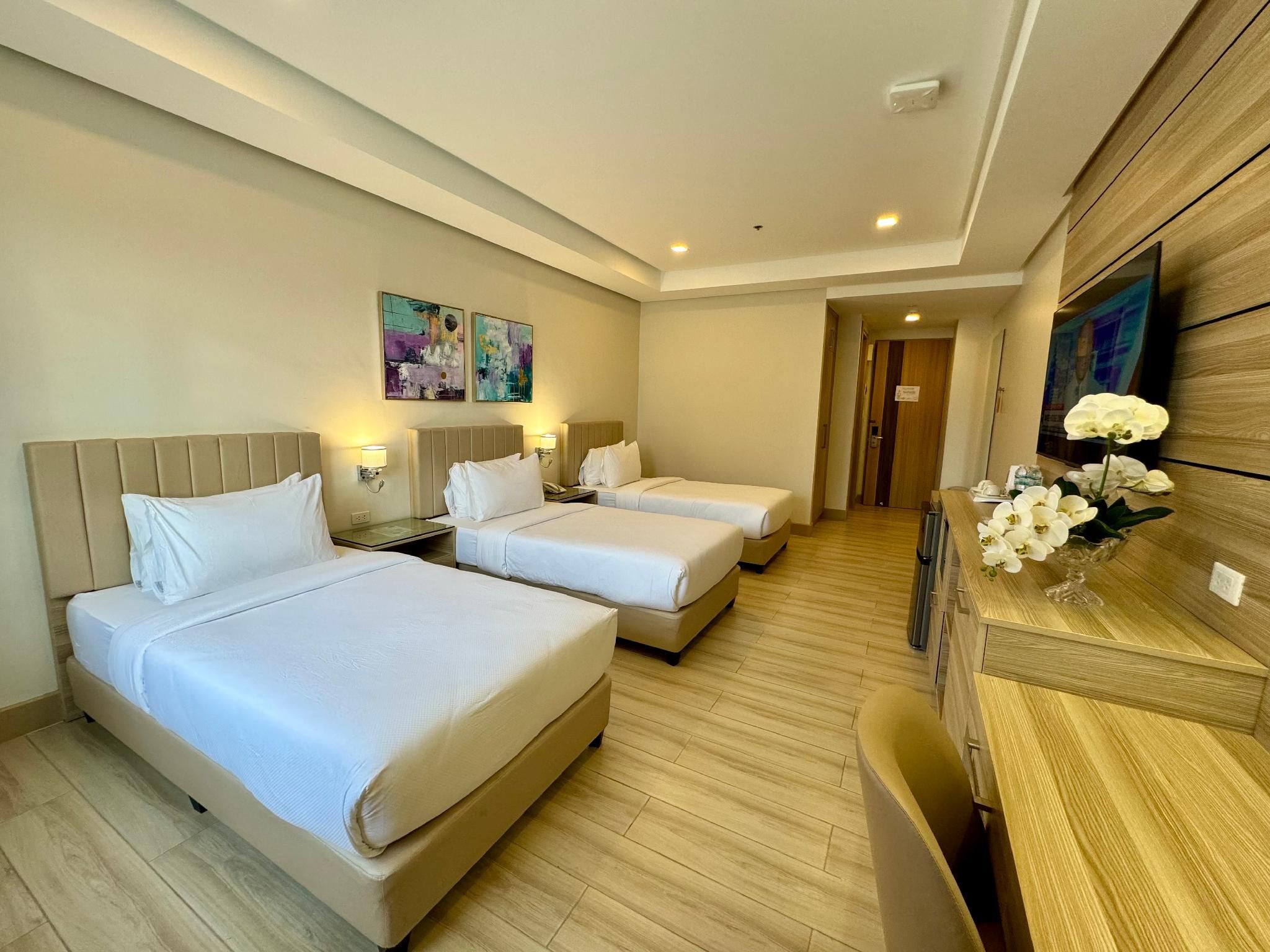 Sam's 21 Hotel Standard Triple 2