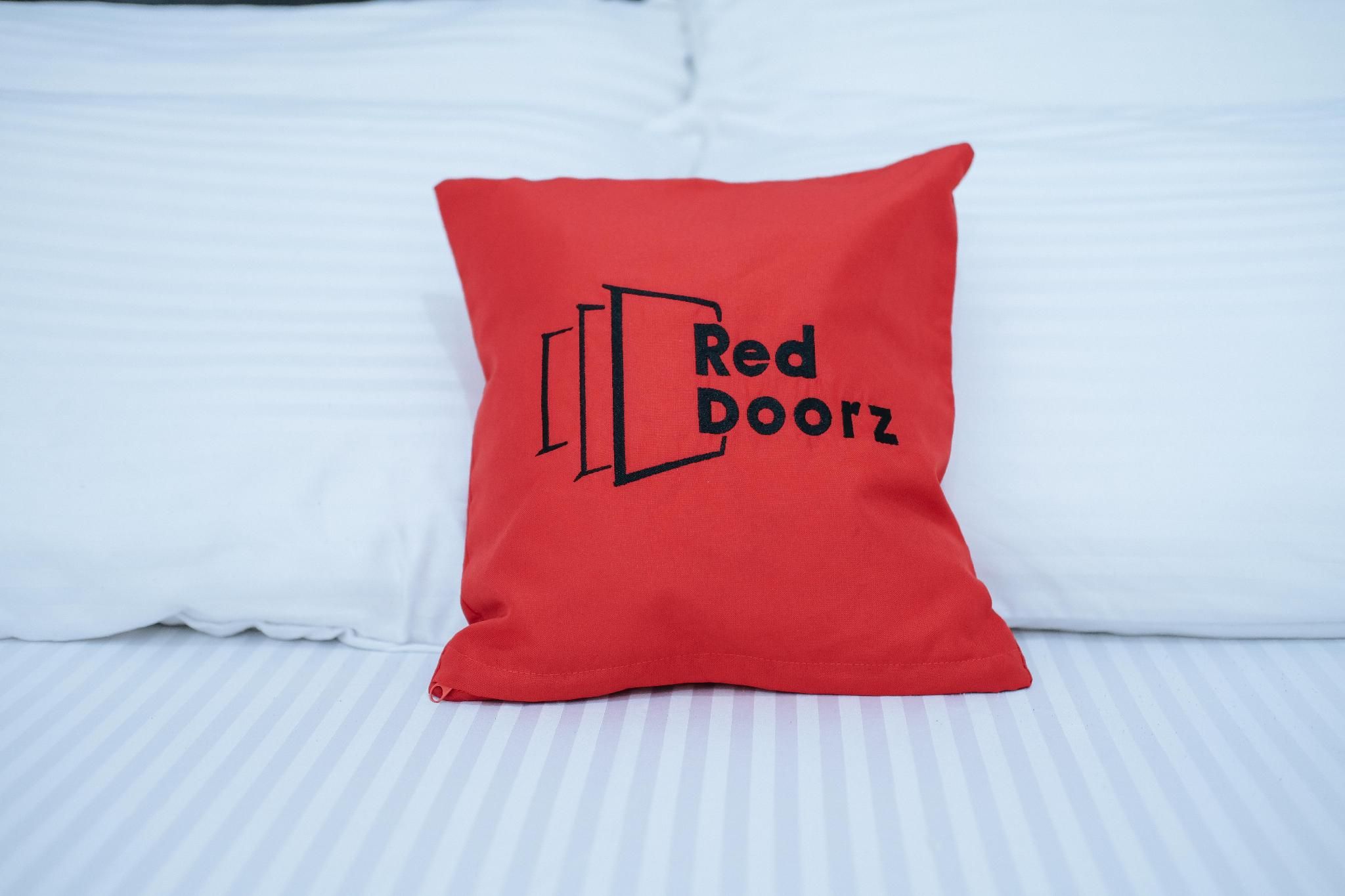 Standard Double Room with Shared Bathroom