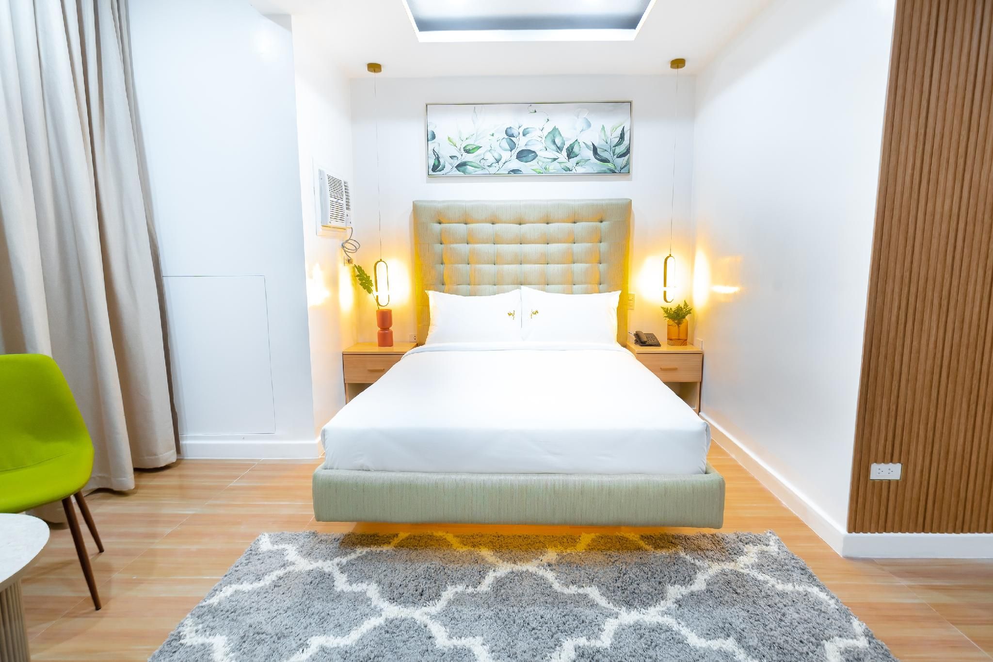 The Glend Hotel Iloilo Deluxe Room City View 2