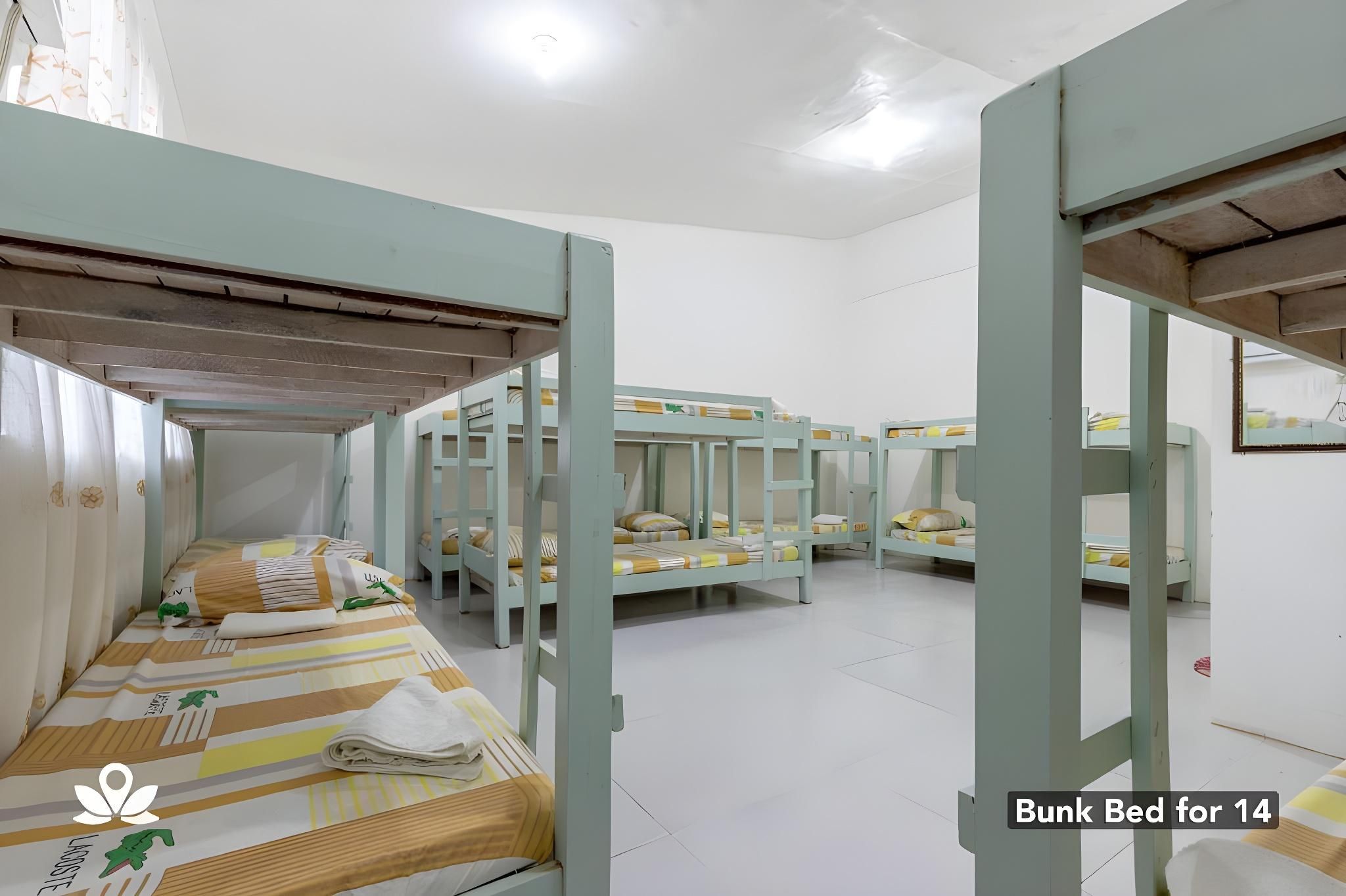 6 Bed Mix Dormitory