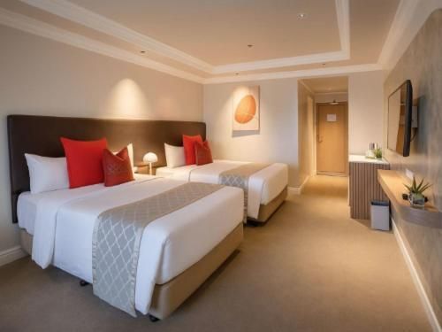 Double or Twin Room with Pool View