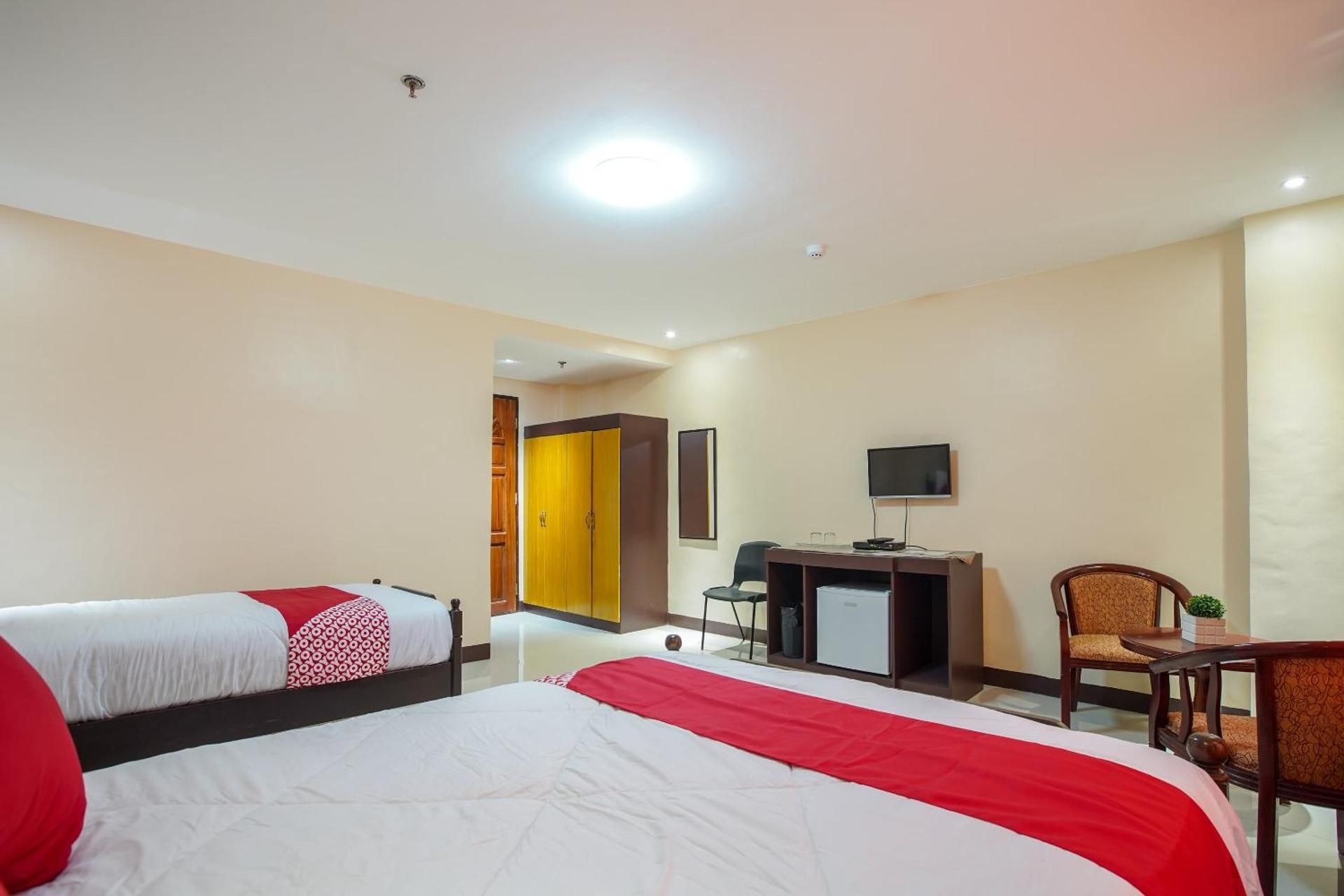Suite Triple Room