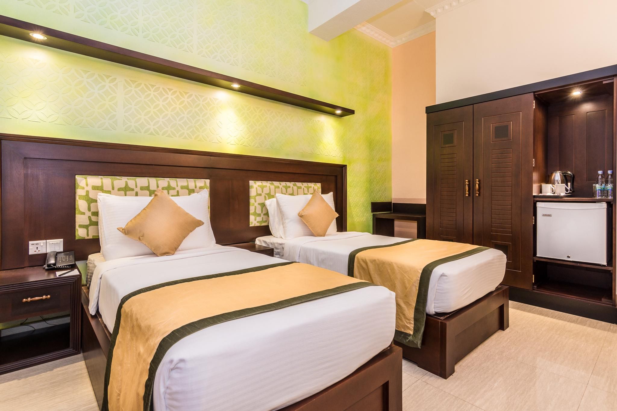 Deluxe Twin Room with Balcony