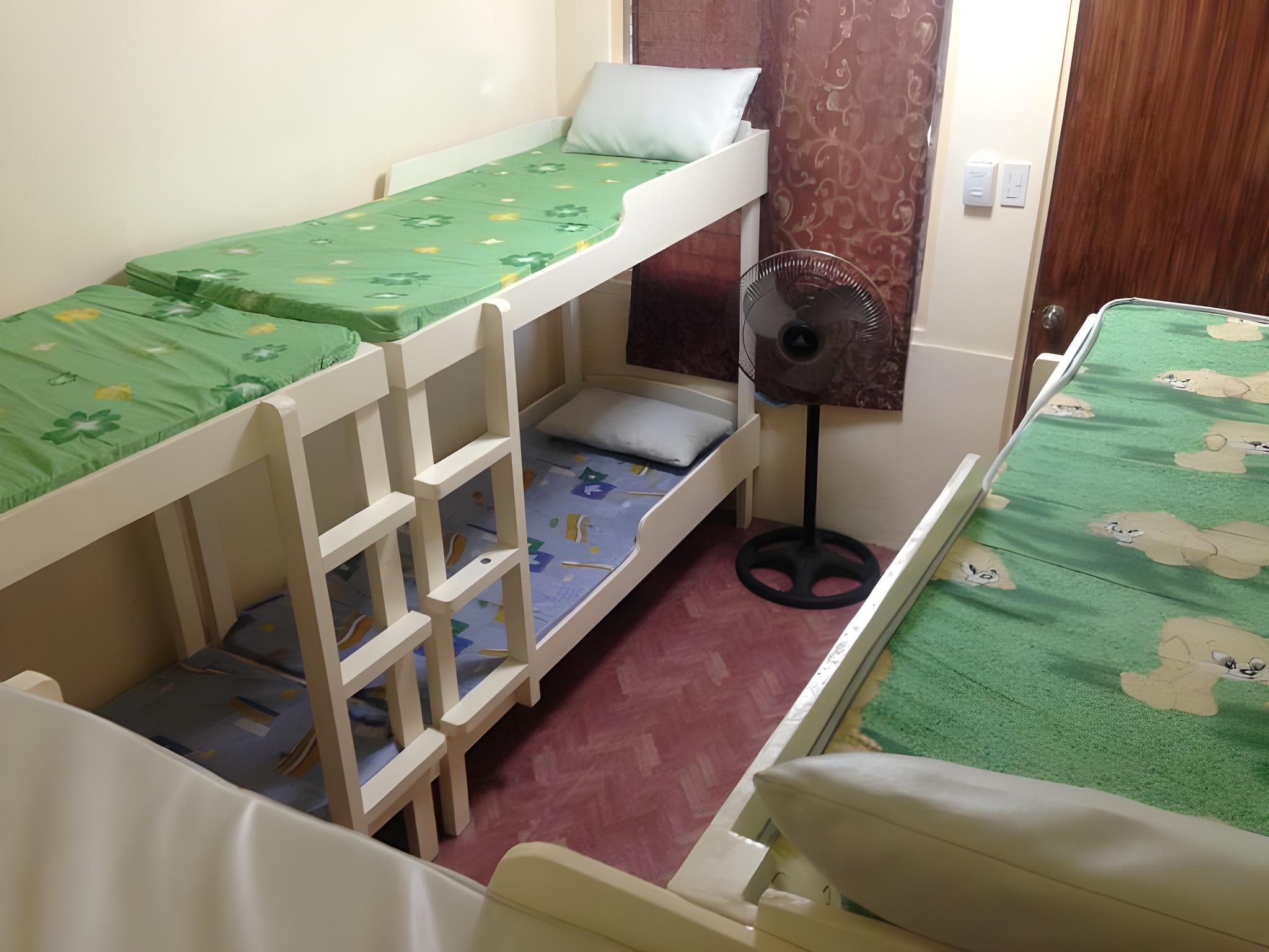 Barkada Room with 8 Bunk Beds