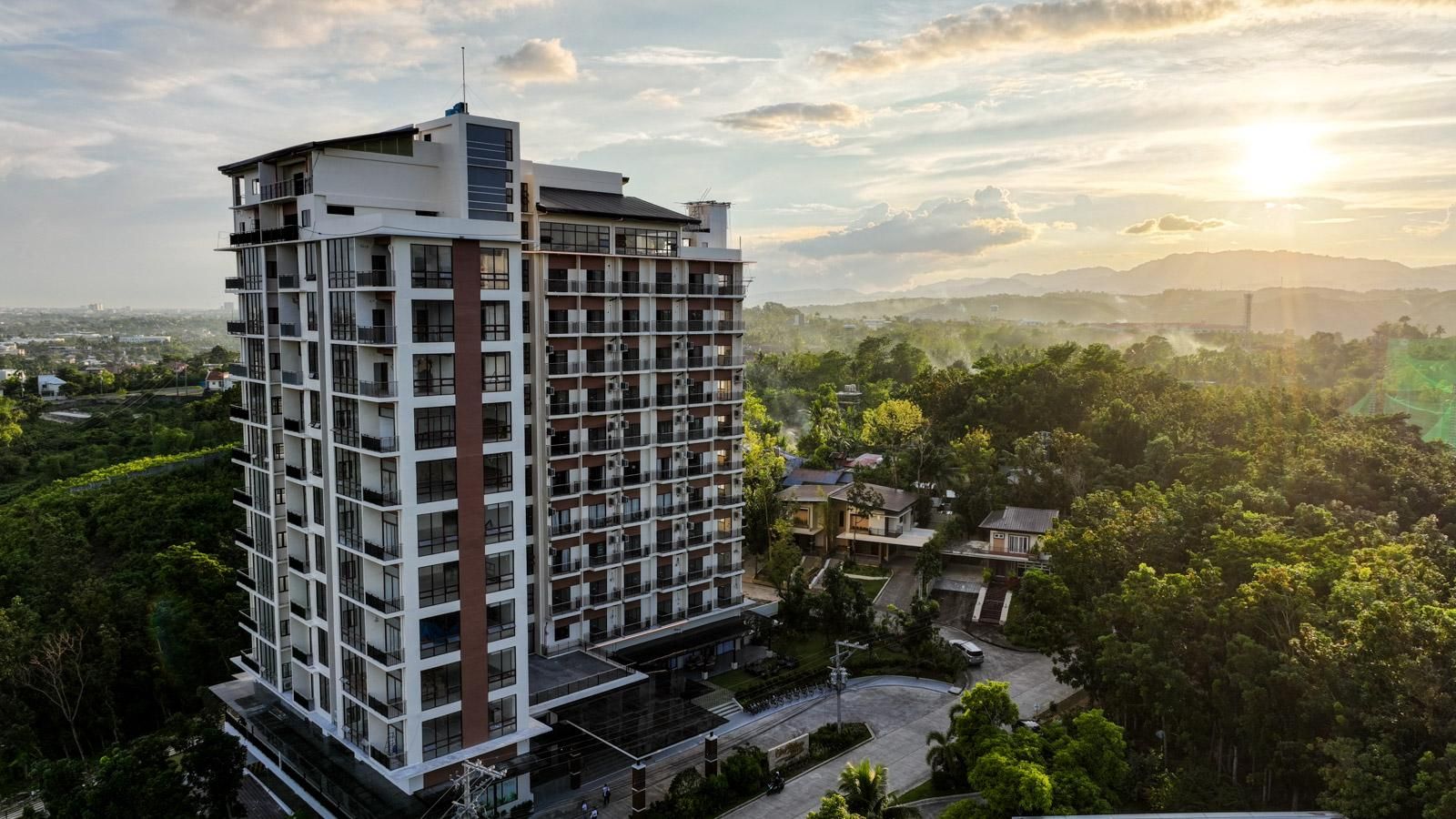 Cebu One Tectona Resort Hotel 