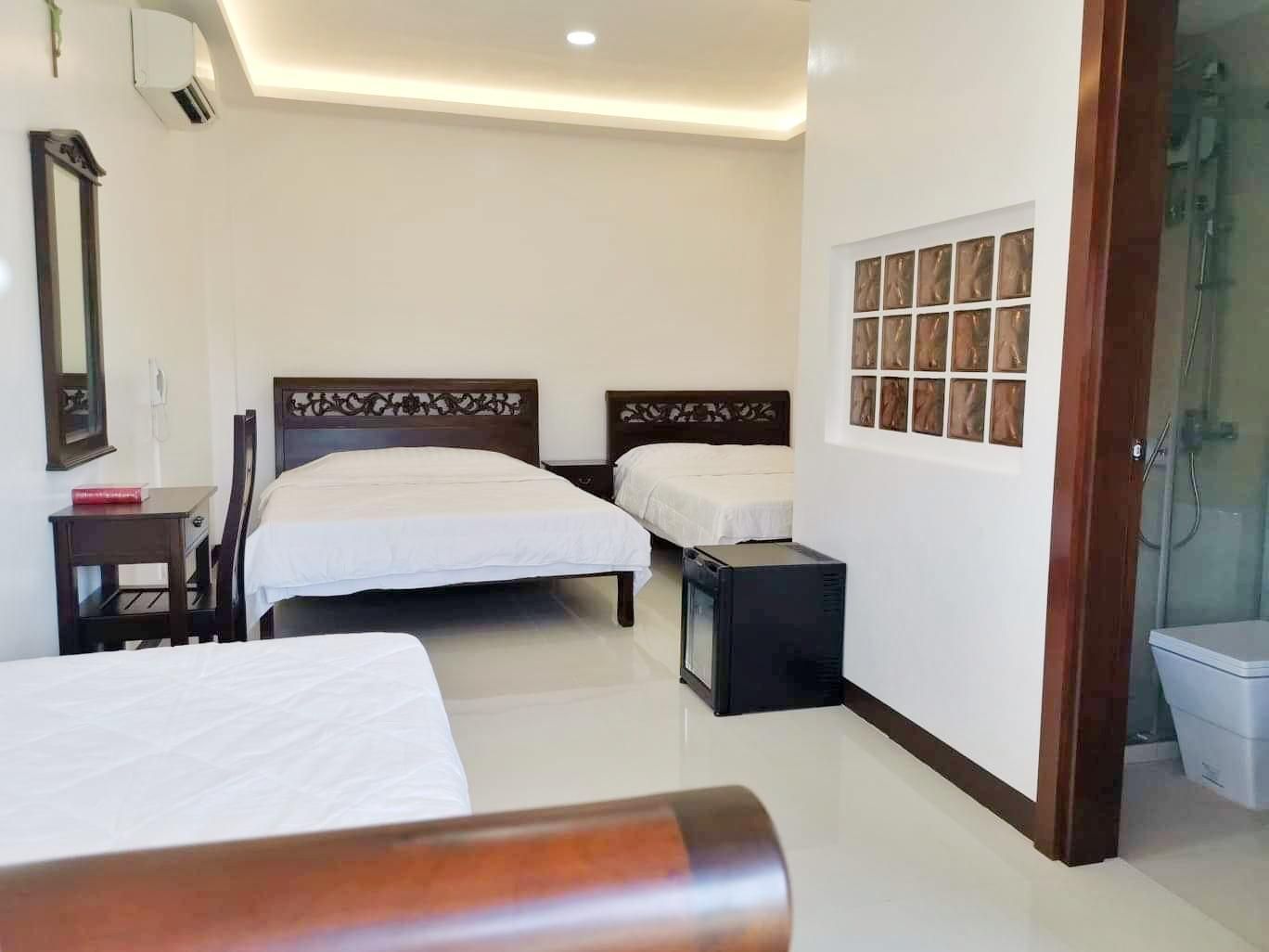 MJ Pension House Family Room