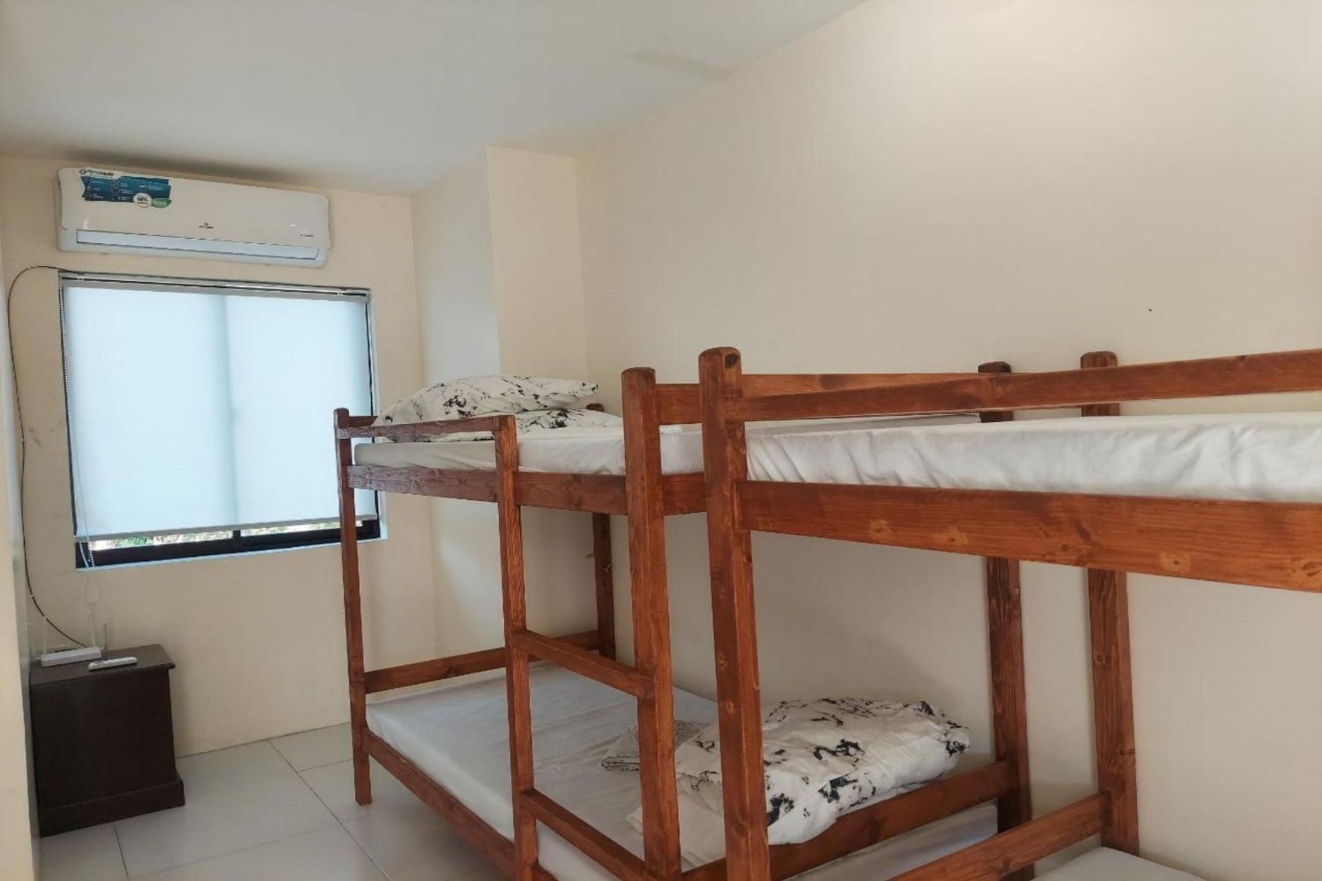 6-Bed Mixed Dormitory Room