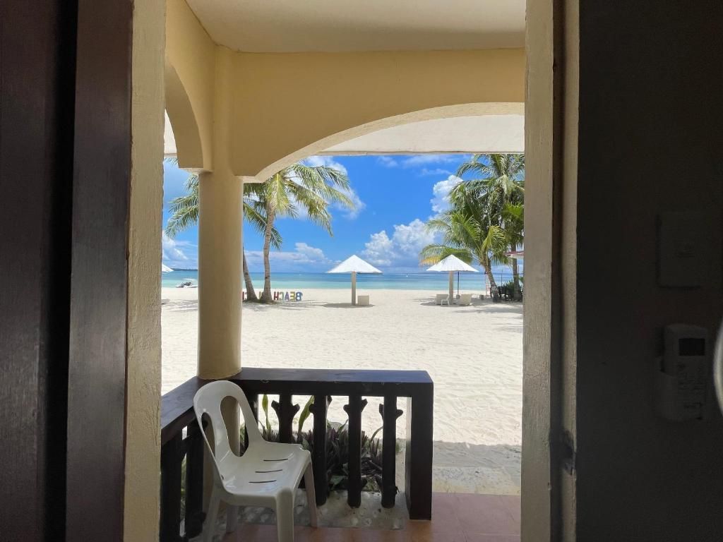 Deluxe Beachfront Room