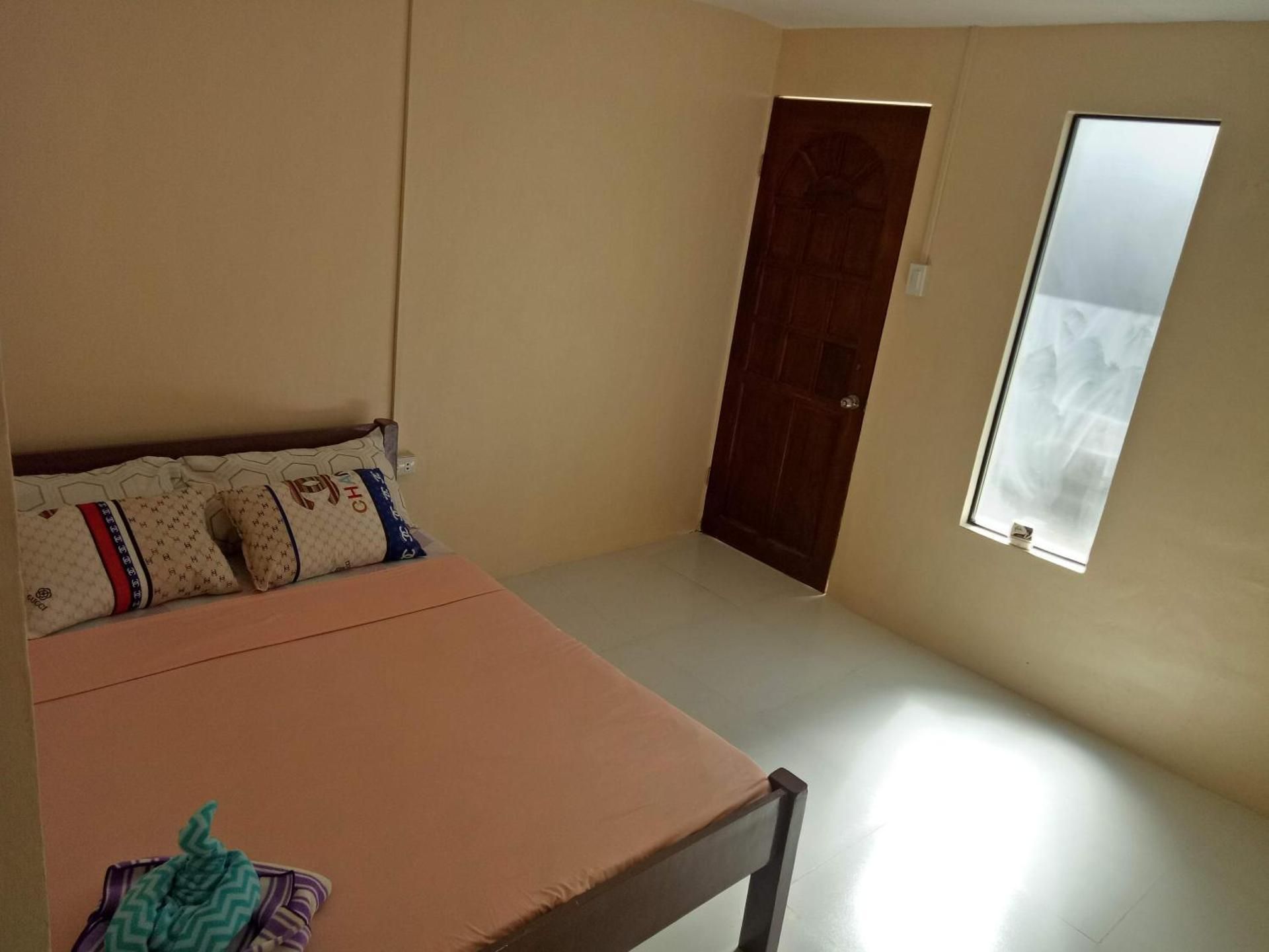 Rizzyfina commercial plaza Budget Double