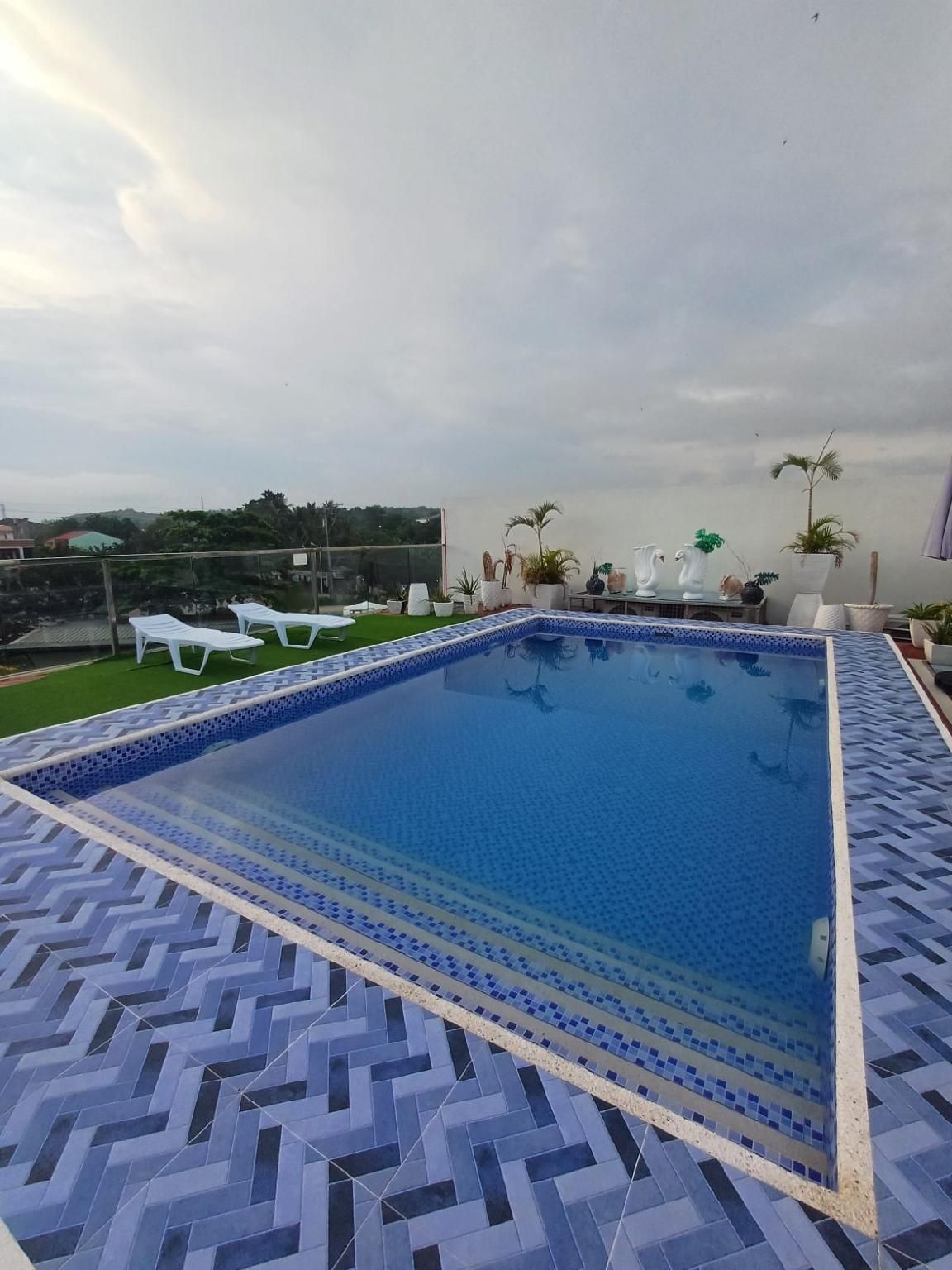 Prince Express Inn