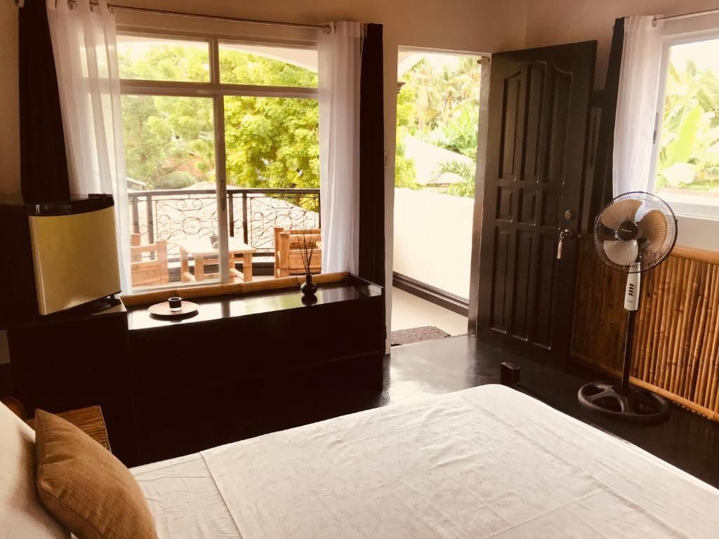 Deluxe Suite Balcony