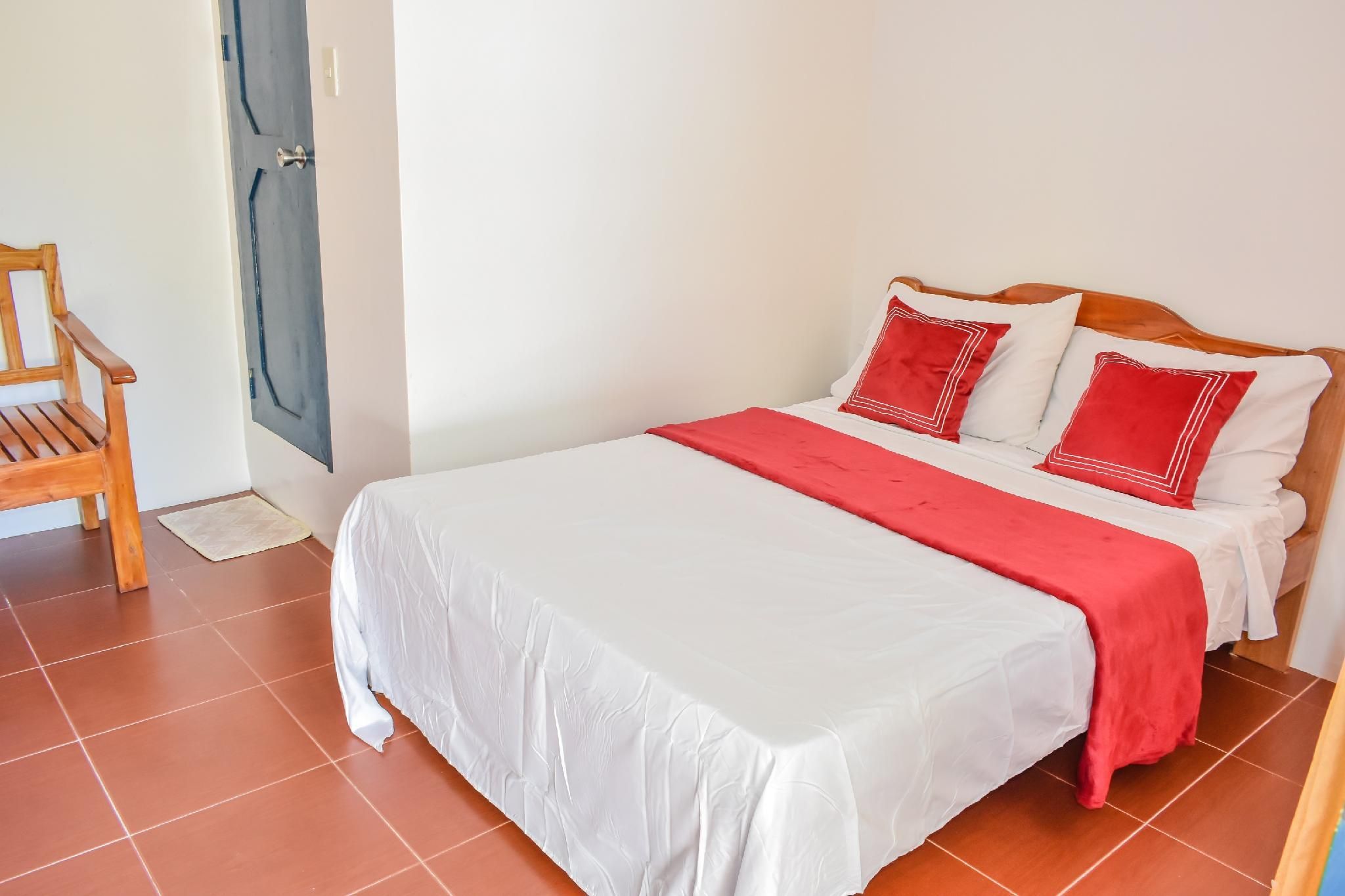 RedDoorz Room