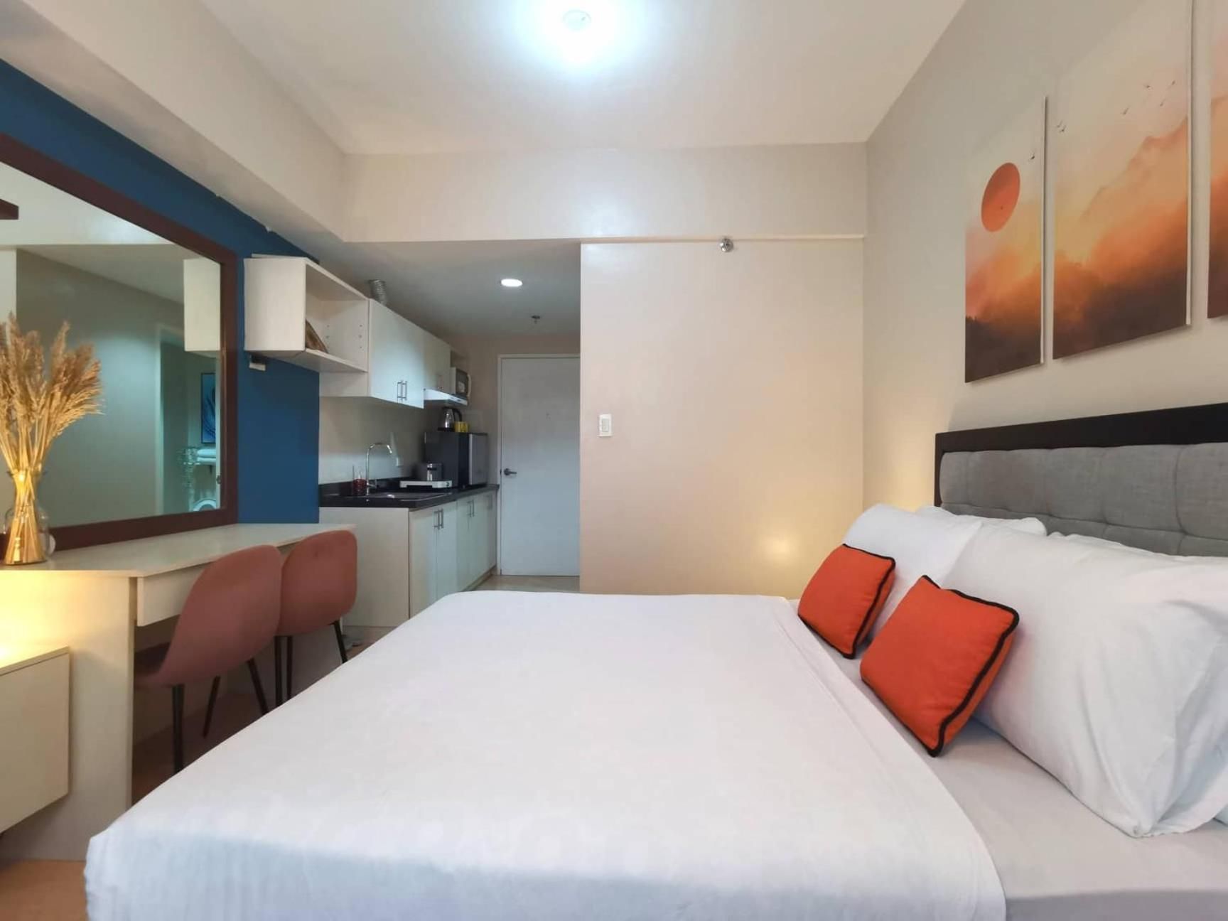 Studio with Sofa Bed
