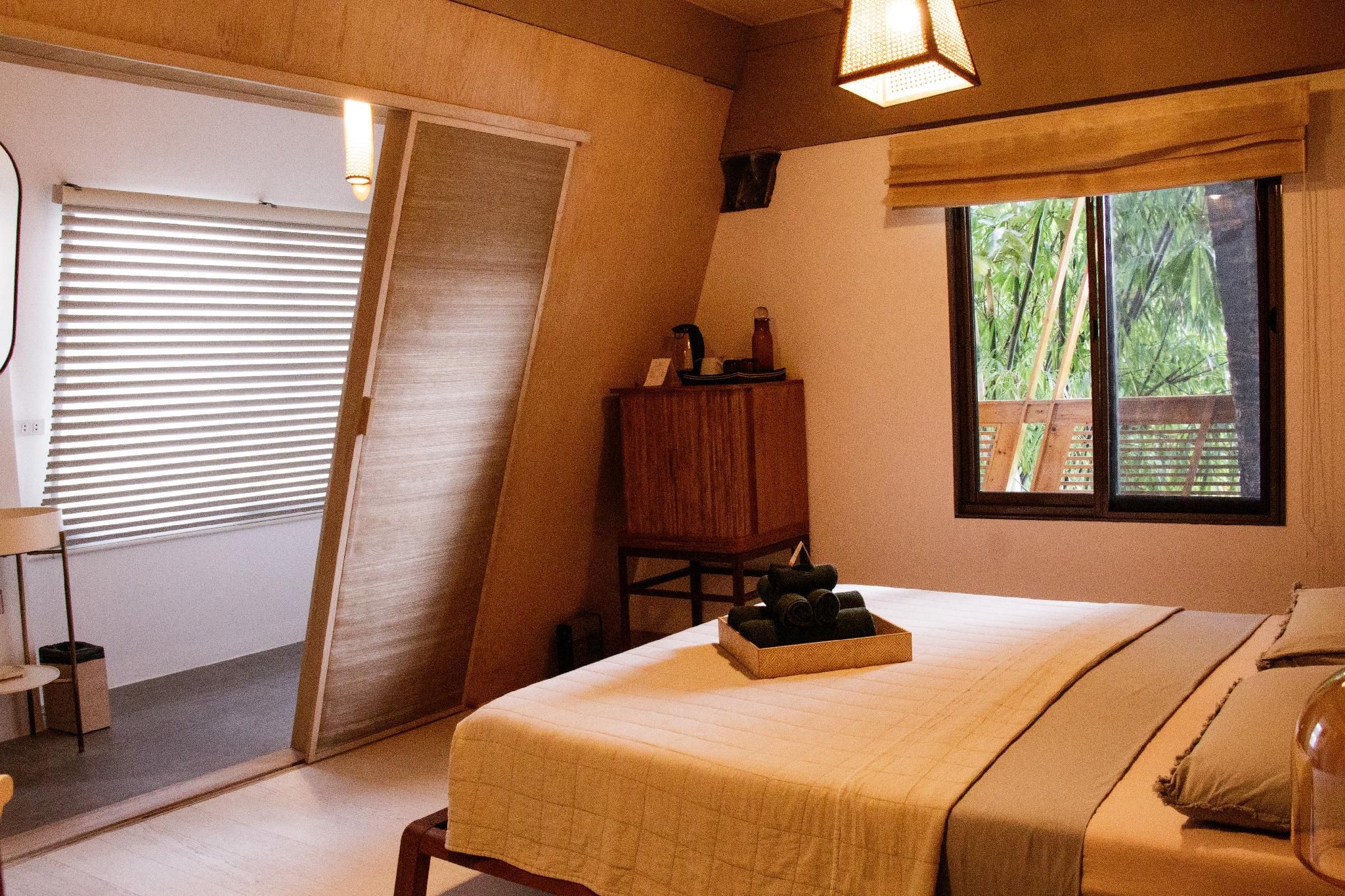Deluxe Premium King Room