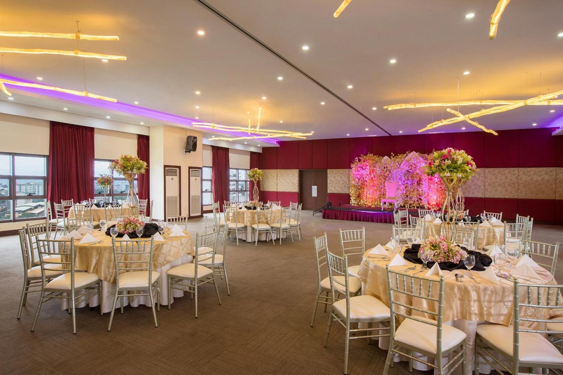 banquet hall