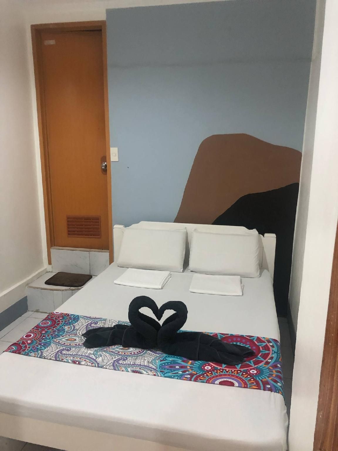 Deluxe Room with Shower