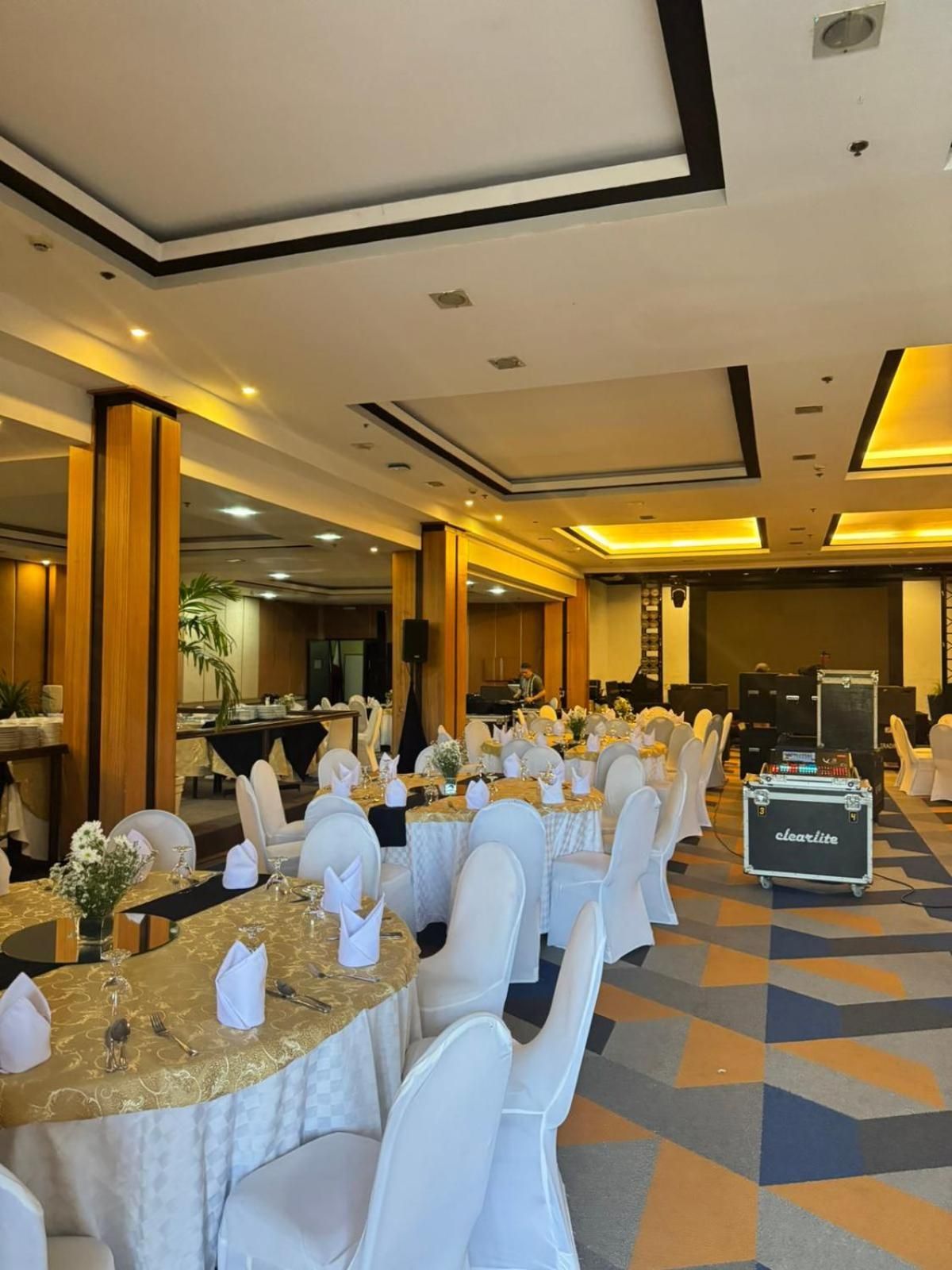 banquet hall