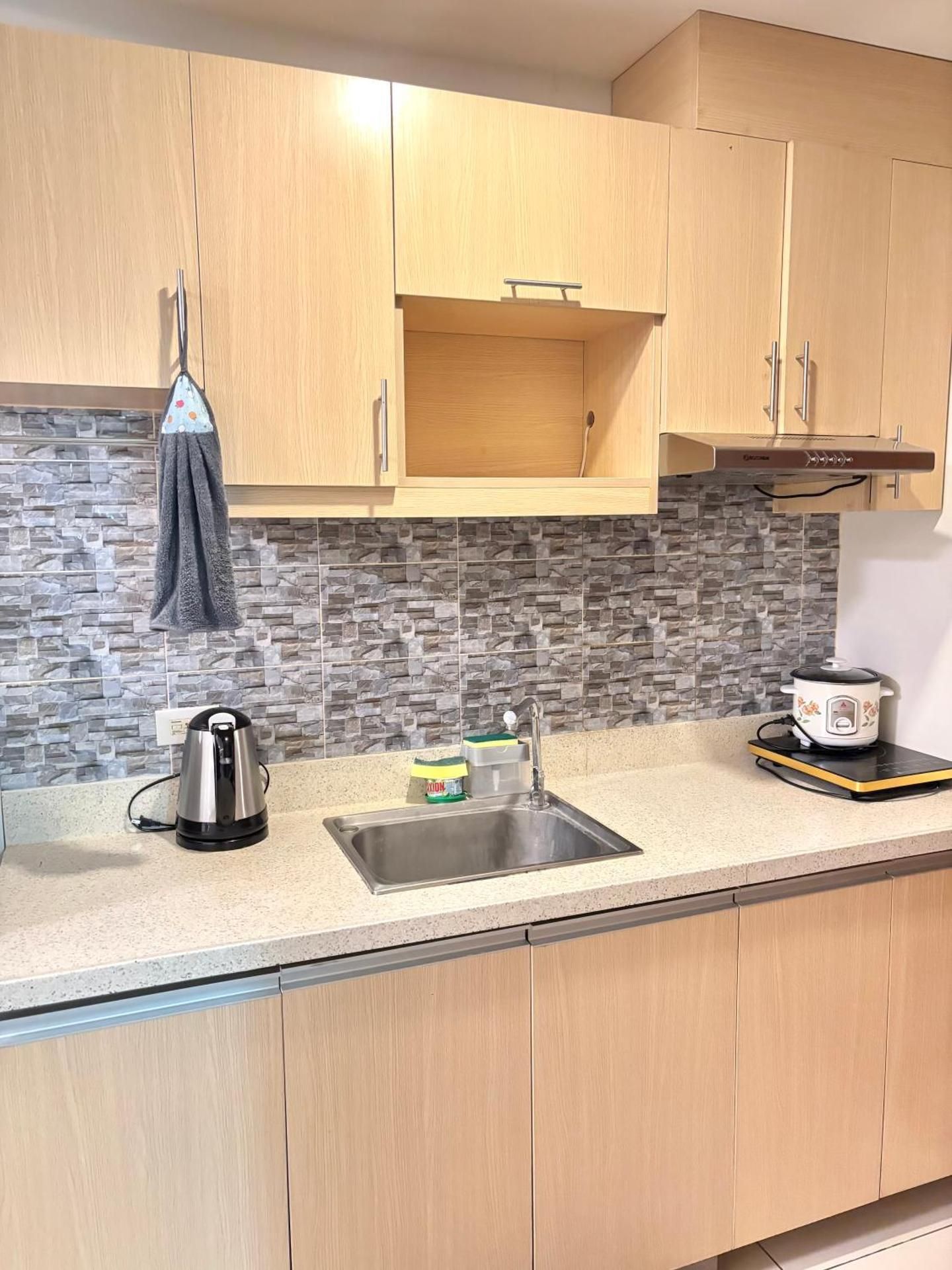 Horizons 101 Studio unit for Rent