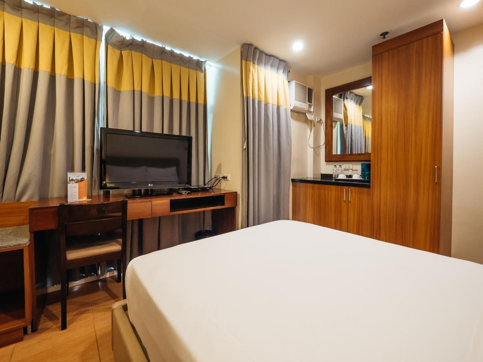 Standard Double Room with Balcony