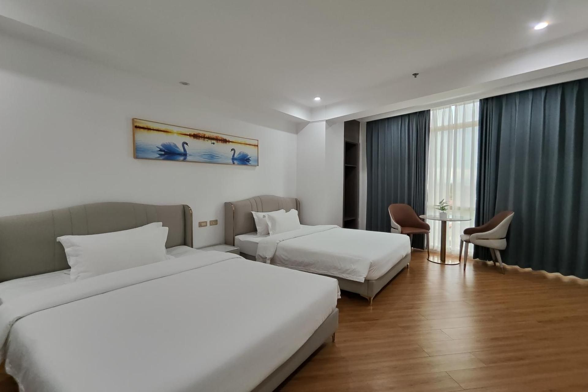 Deluxe Queen Room with Two Queen Beds