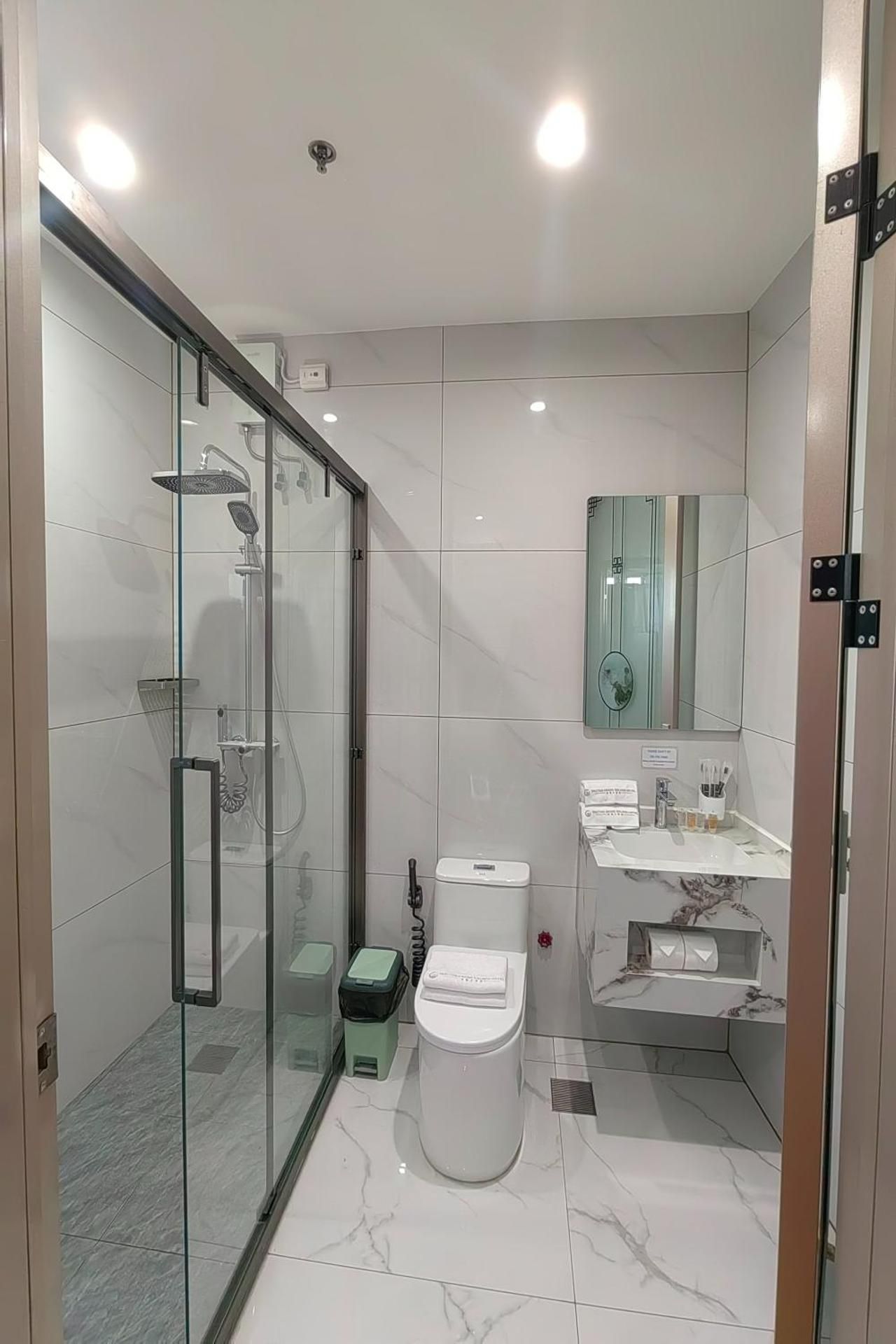 Deluxe Queen Room with Two Queen Beds