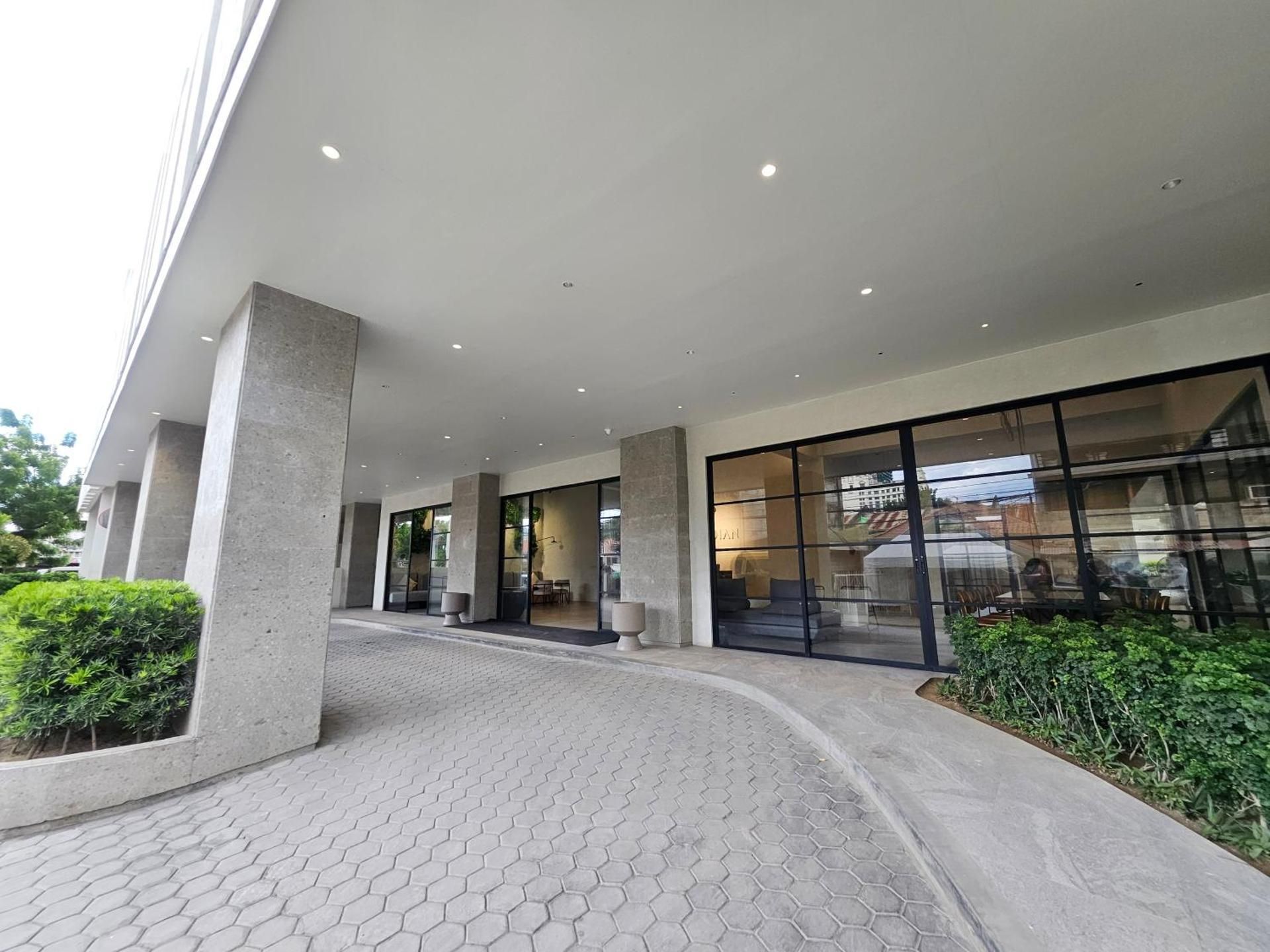 Studio Unit in The Median Condominium Cebu