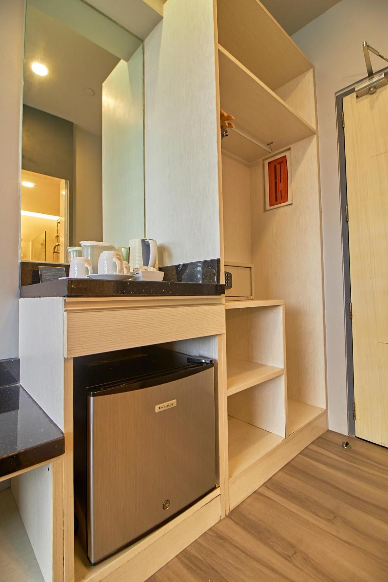 Cebu Hotel Plus Luxe Suite 3