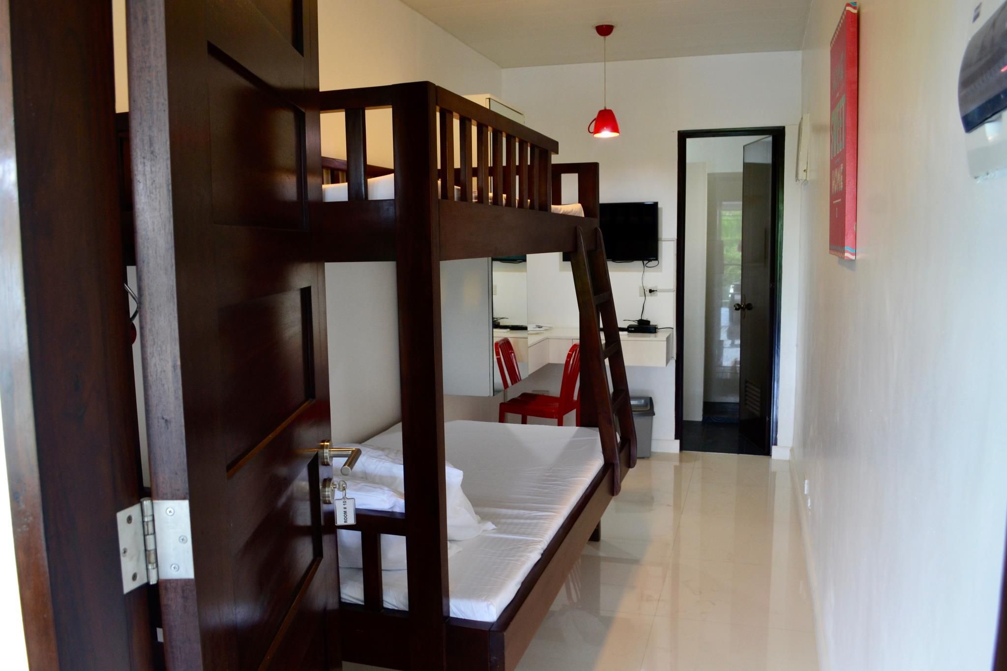 1989979_17022819030051300986